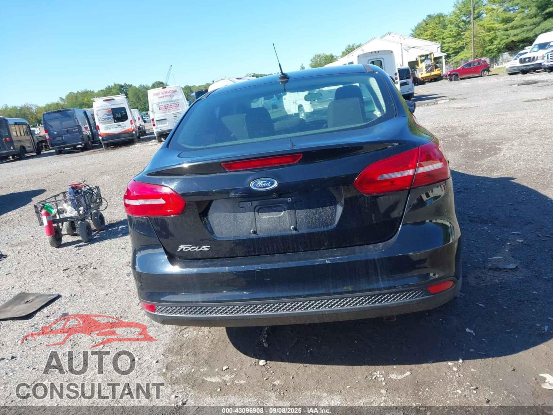 FORD FOCUS 2017 - 1FADP3E20HL334599