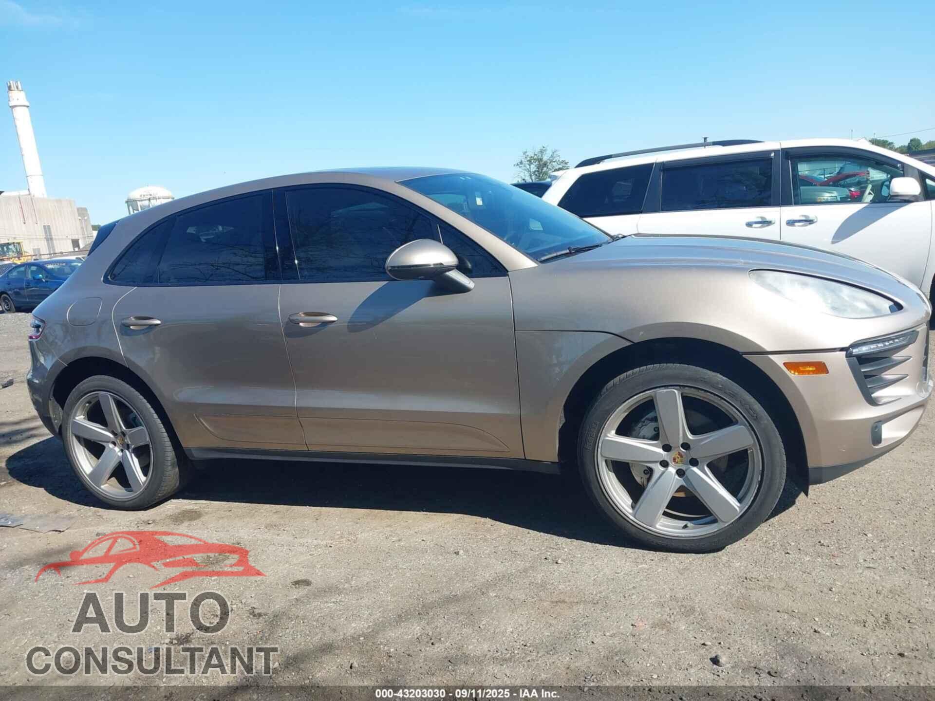 PORSCHE MACAN 2017 - WP1AB2A55HLB10703