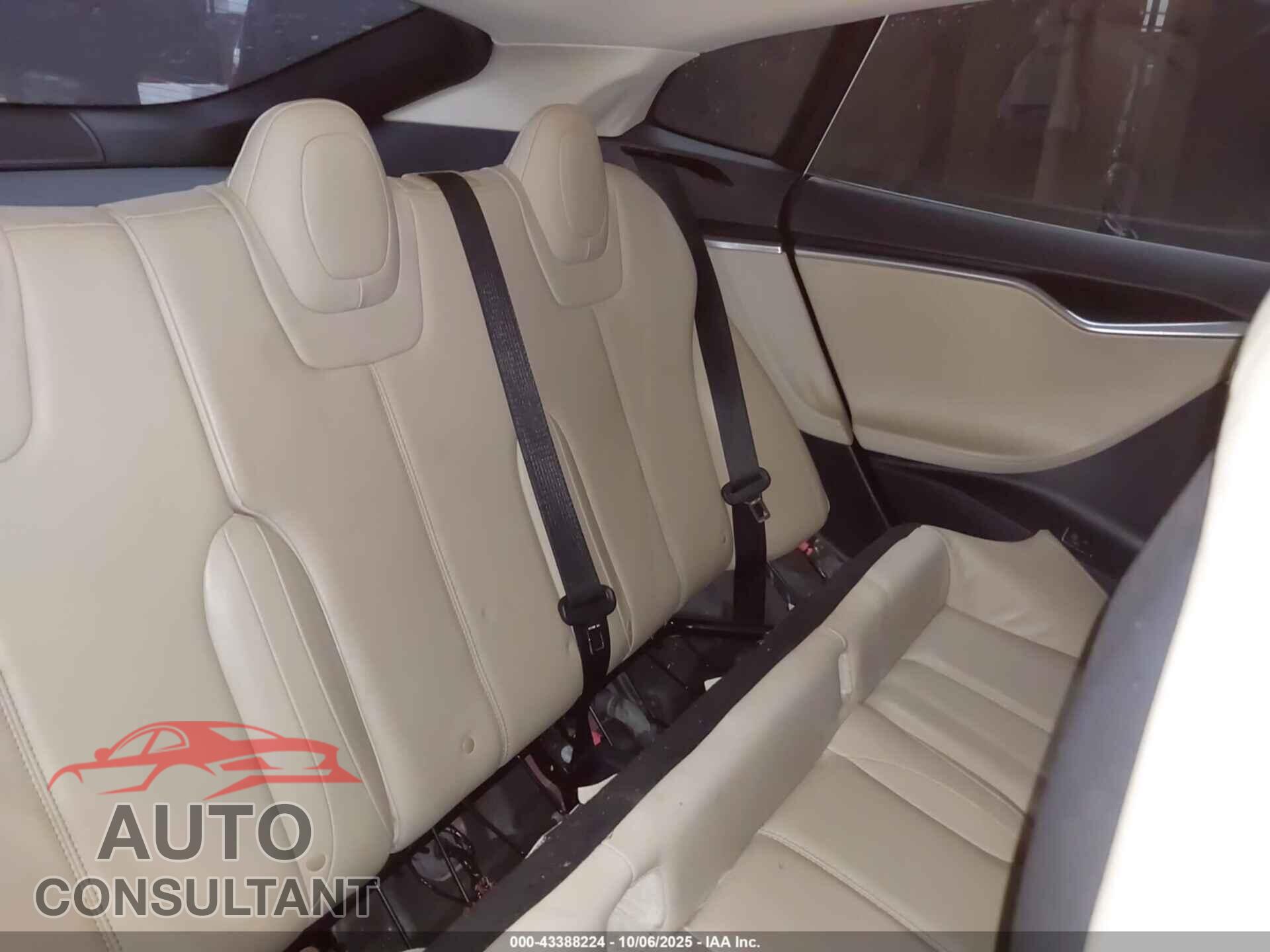 TESLA MODEL S 2013 - 5YJSA1CN2DFP16568