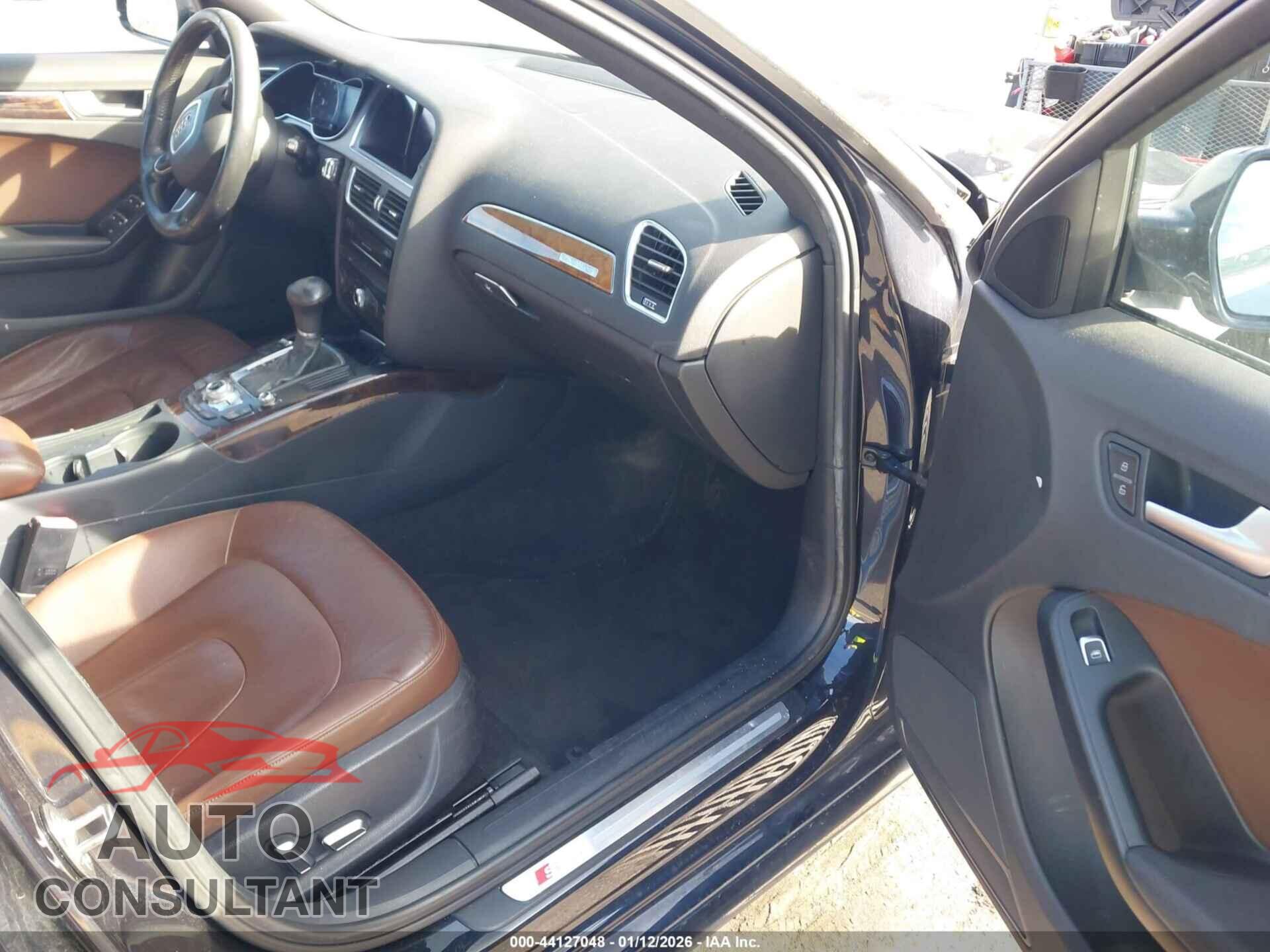 AUDI A4 2014 - WAUBFAFL8EN000947