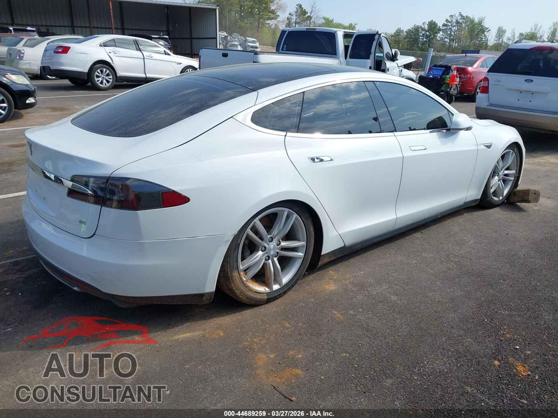 TESLA MODEL S 2013 - 5YJSA1DN2DFP26998