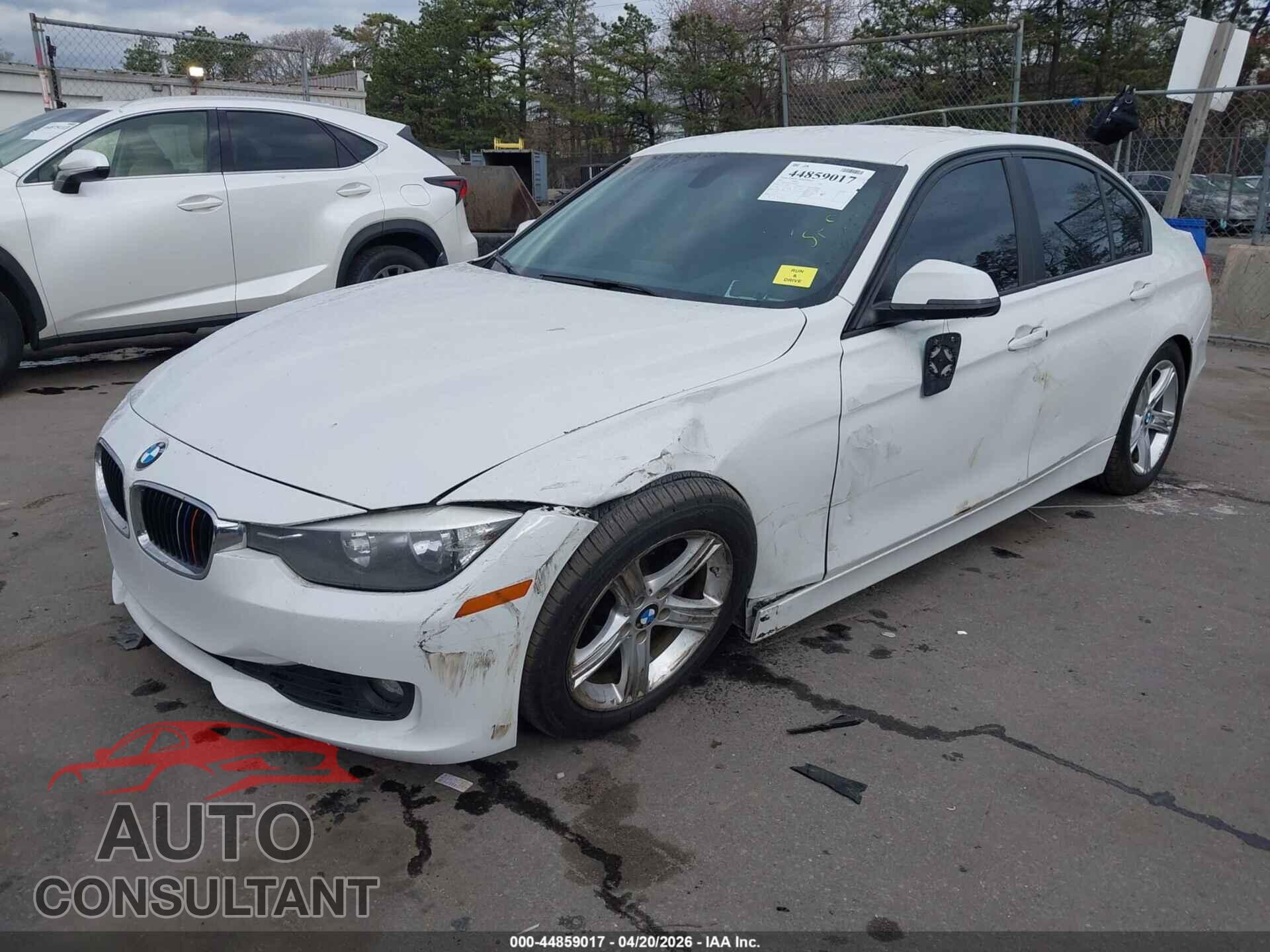 BMW 320I 2013 - WBA3B1C54DK129211