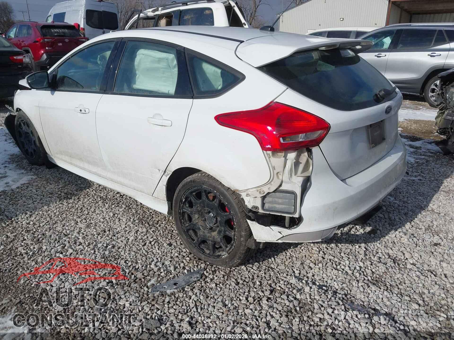 FORD FOCUS ST 2017 - 1FADP3L93HL298858