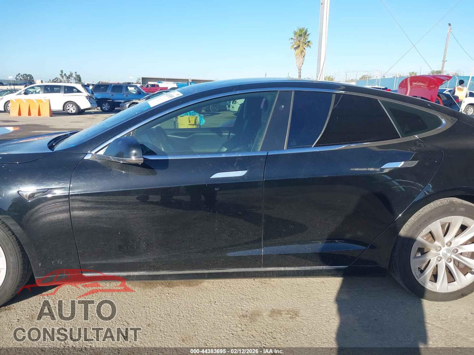 TESLA MODEL S 2017 - 5YJSA1E18HF210565