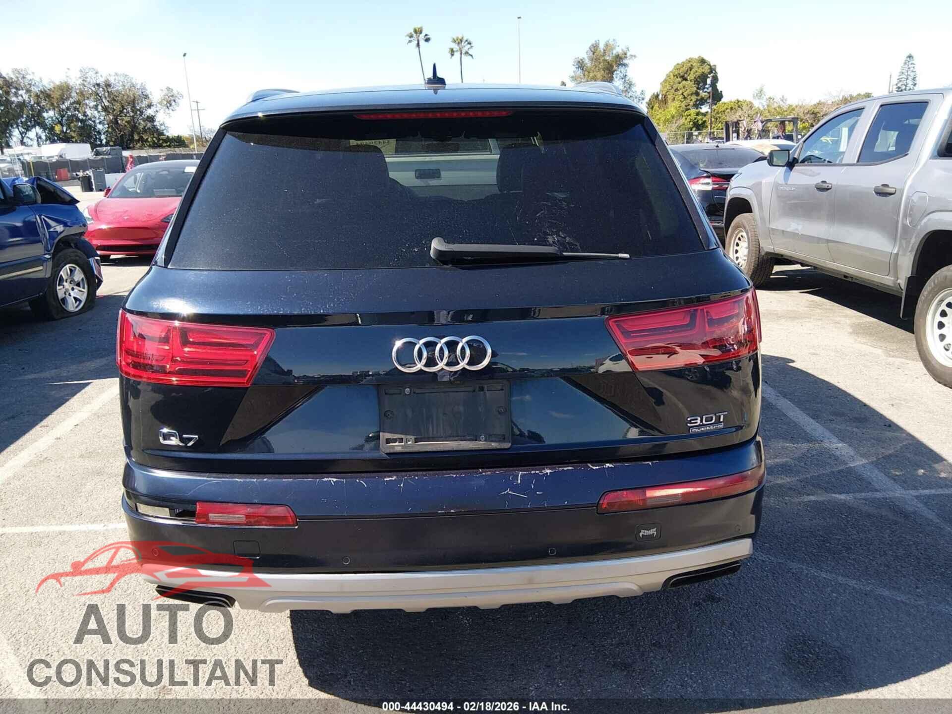 AUDI Q7 2017 - WA1LABF75HD046562