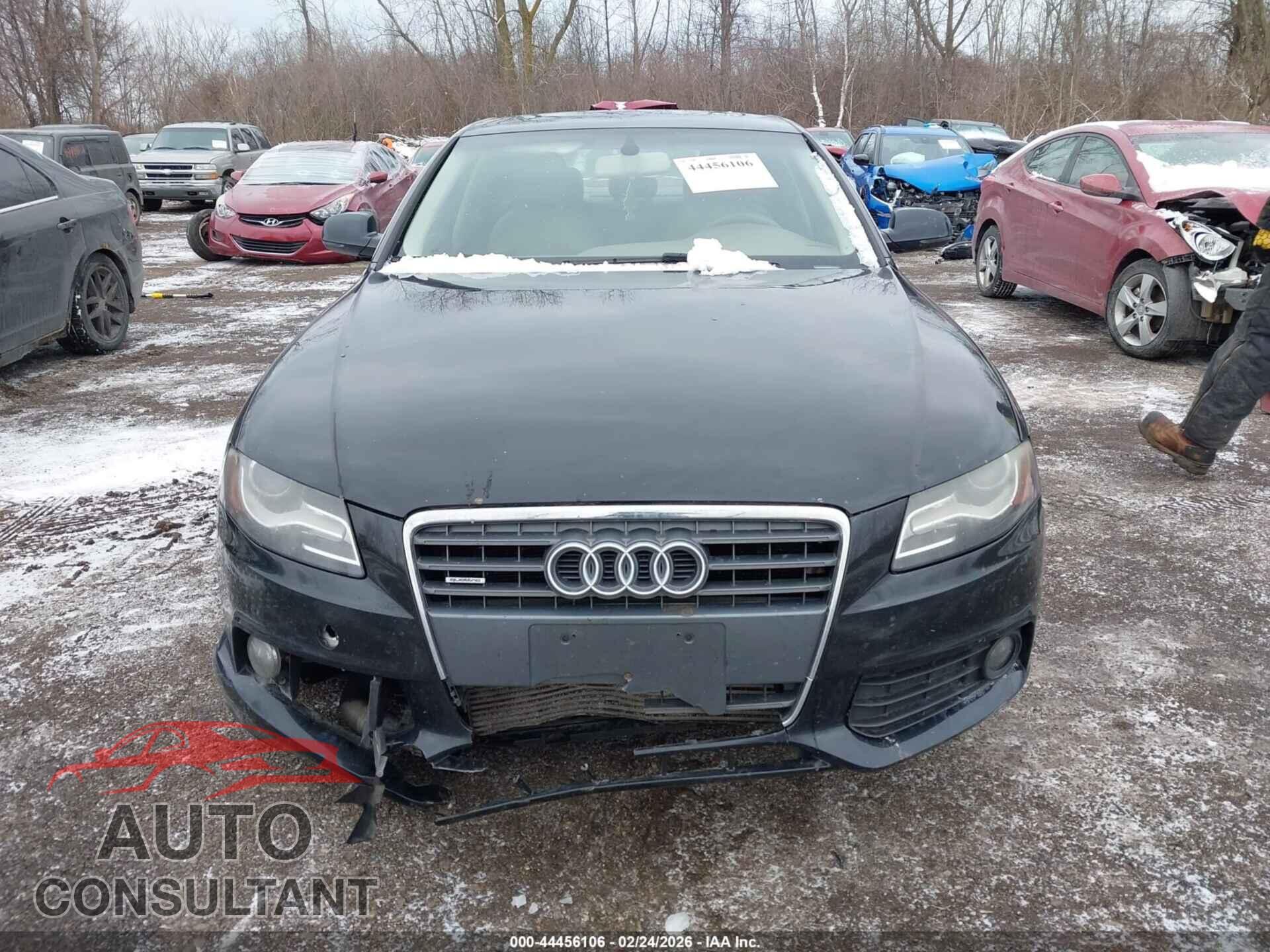 AUDI A4 2012 - WAUBFAFL0CA070446