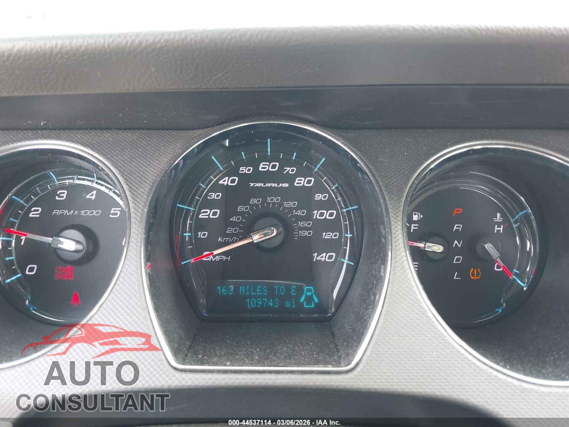 FORD TAURUS 2011 - 1FAHP2DW7BG115865