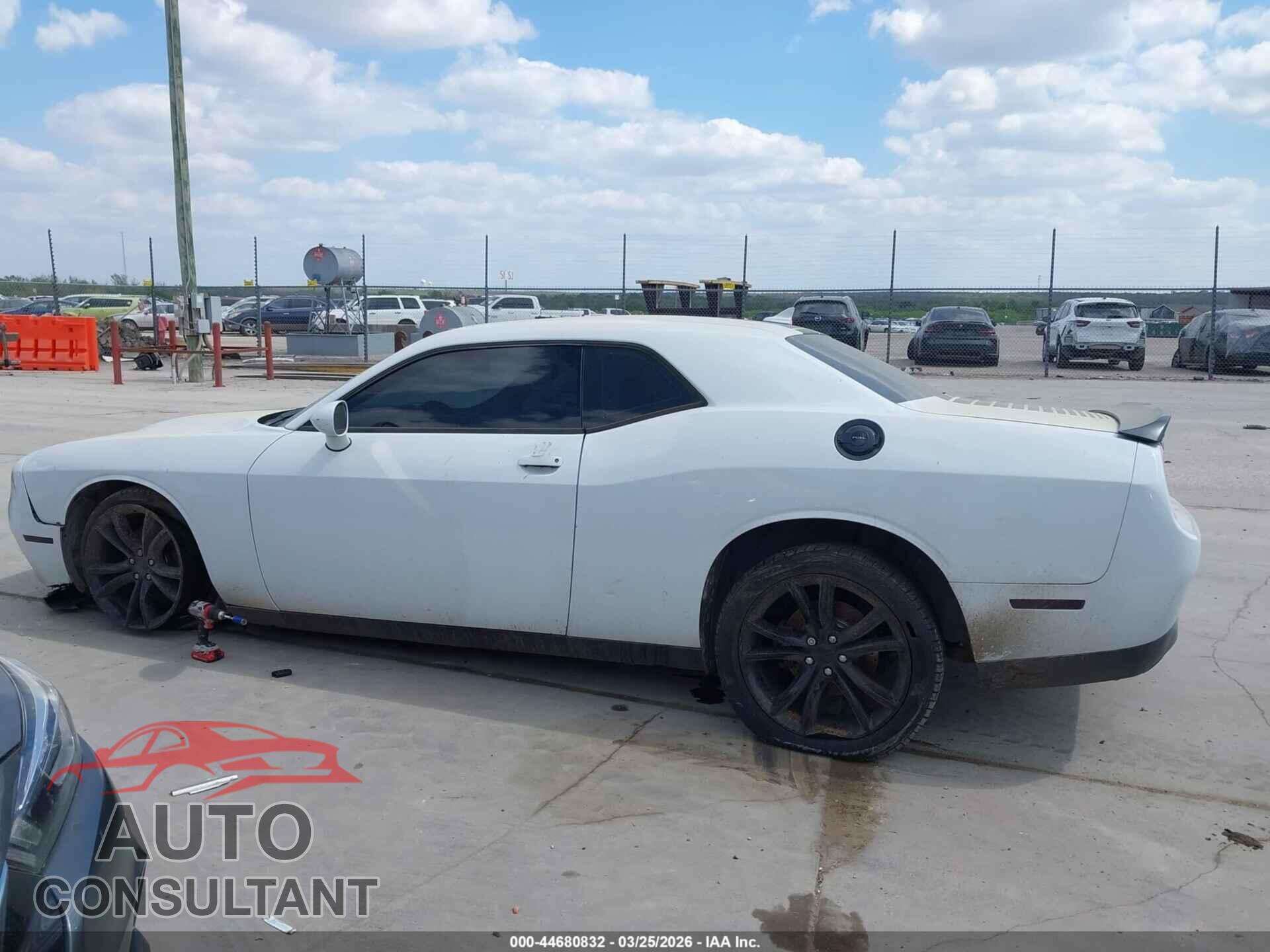 DODGE CHALLENGER 2016 - 2C3CDZAG8GH195177