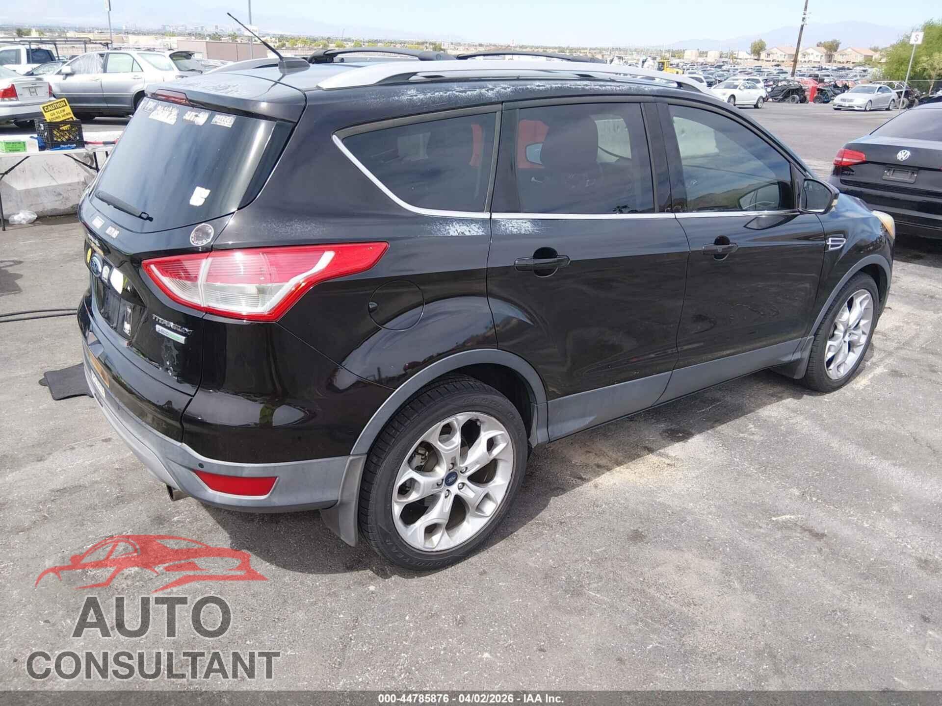FORD ESCAPE 2013 - 1FMCU0J90DUA72194