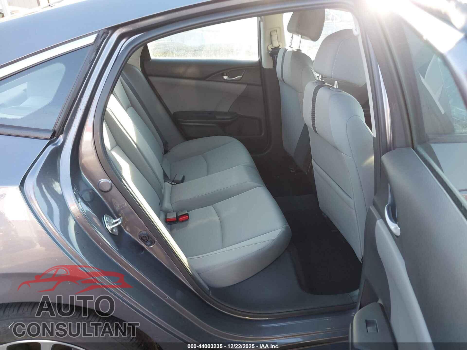 HONDA CIVIC 2017 - 2HGFC2F78HH521882