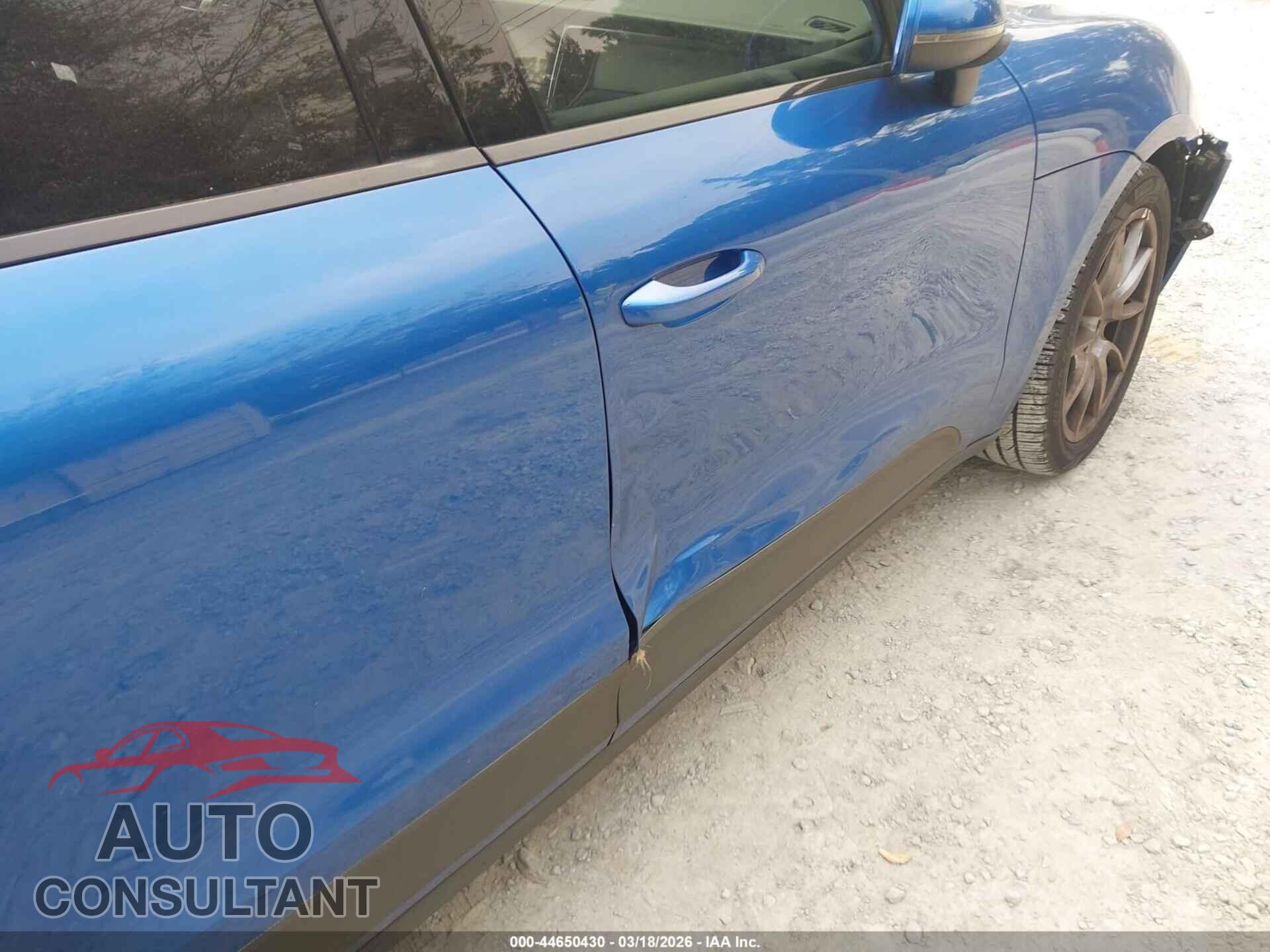 PORSCHE MACAN 2015 - WP1AB2A52FLB43476