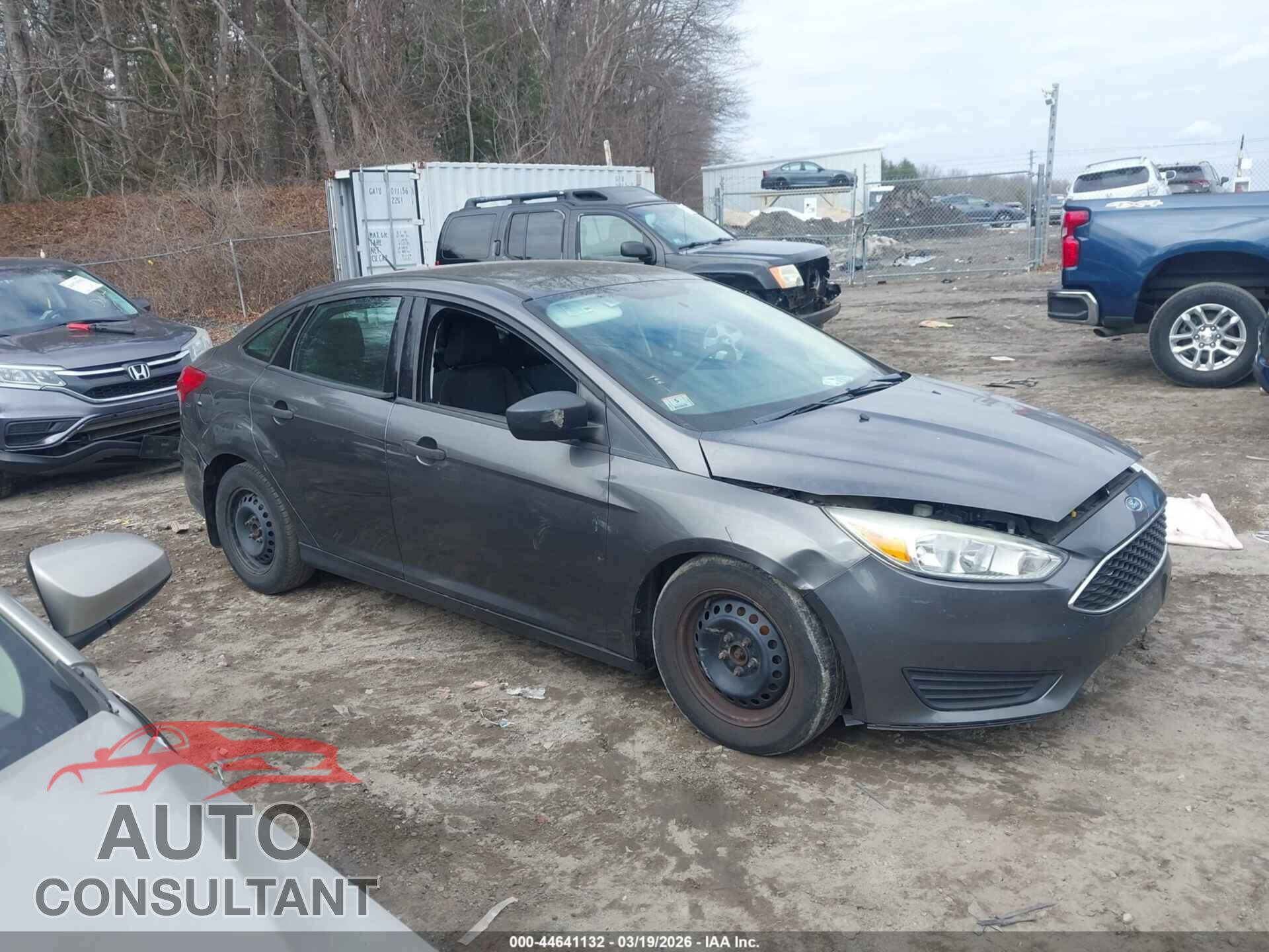 FORD FOCUS 2016 - 1FADP3E24GL256410