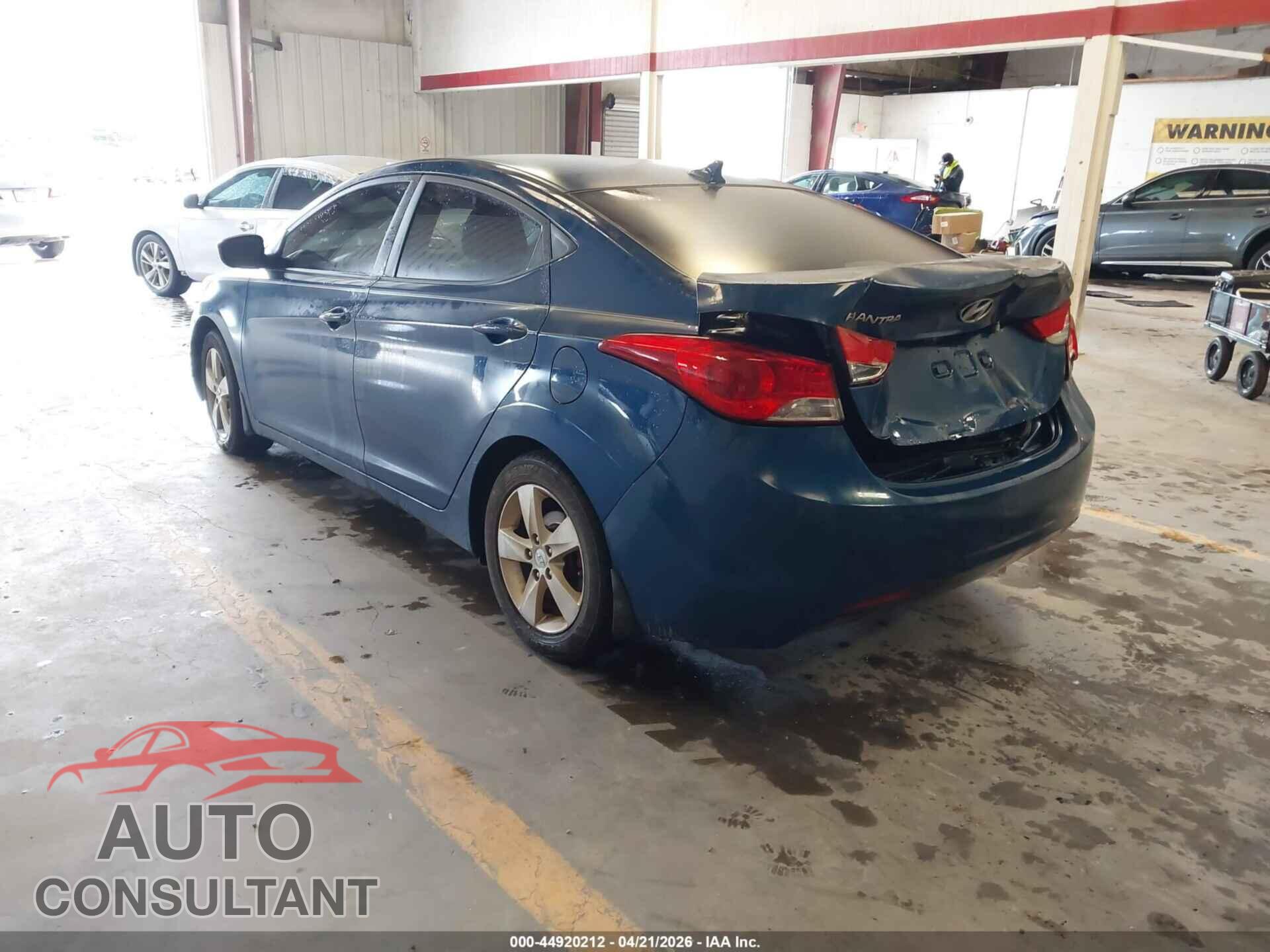HYUNDAI ELANTRA 2013 - KMHDH4AE8DU973228
