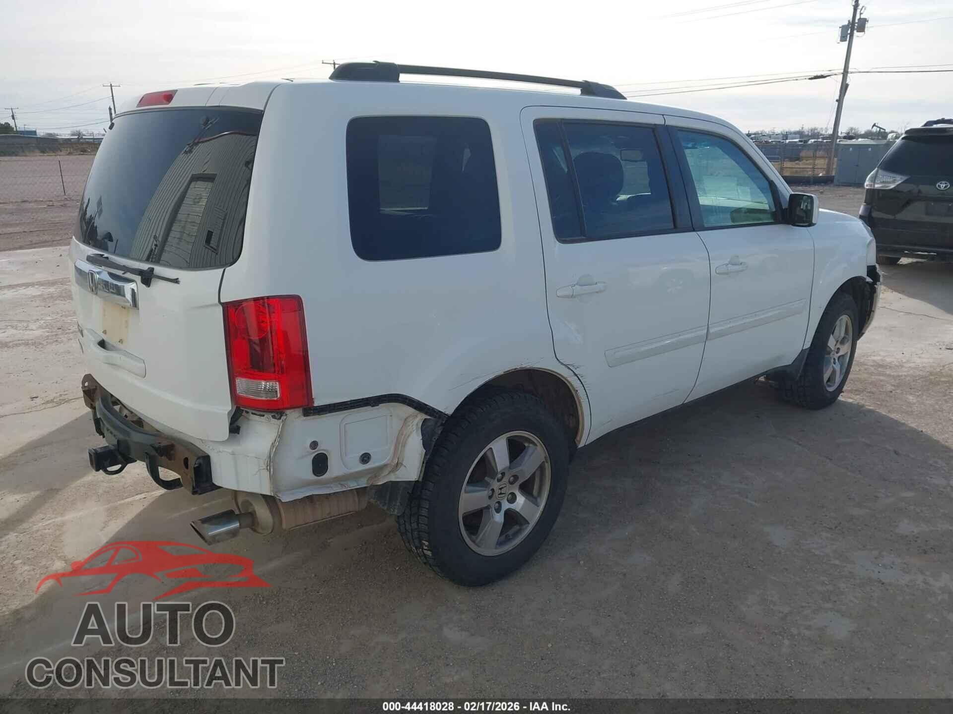 HONDA PILOT 2011 - 5FNYF3H56BB003685