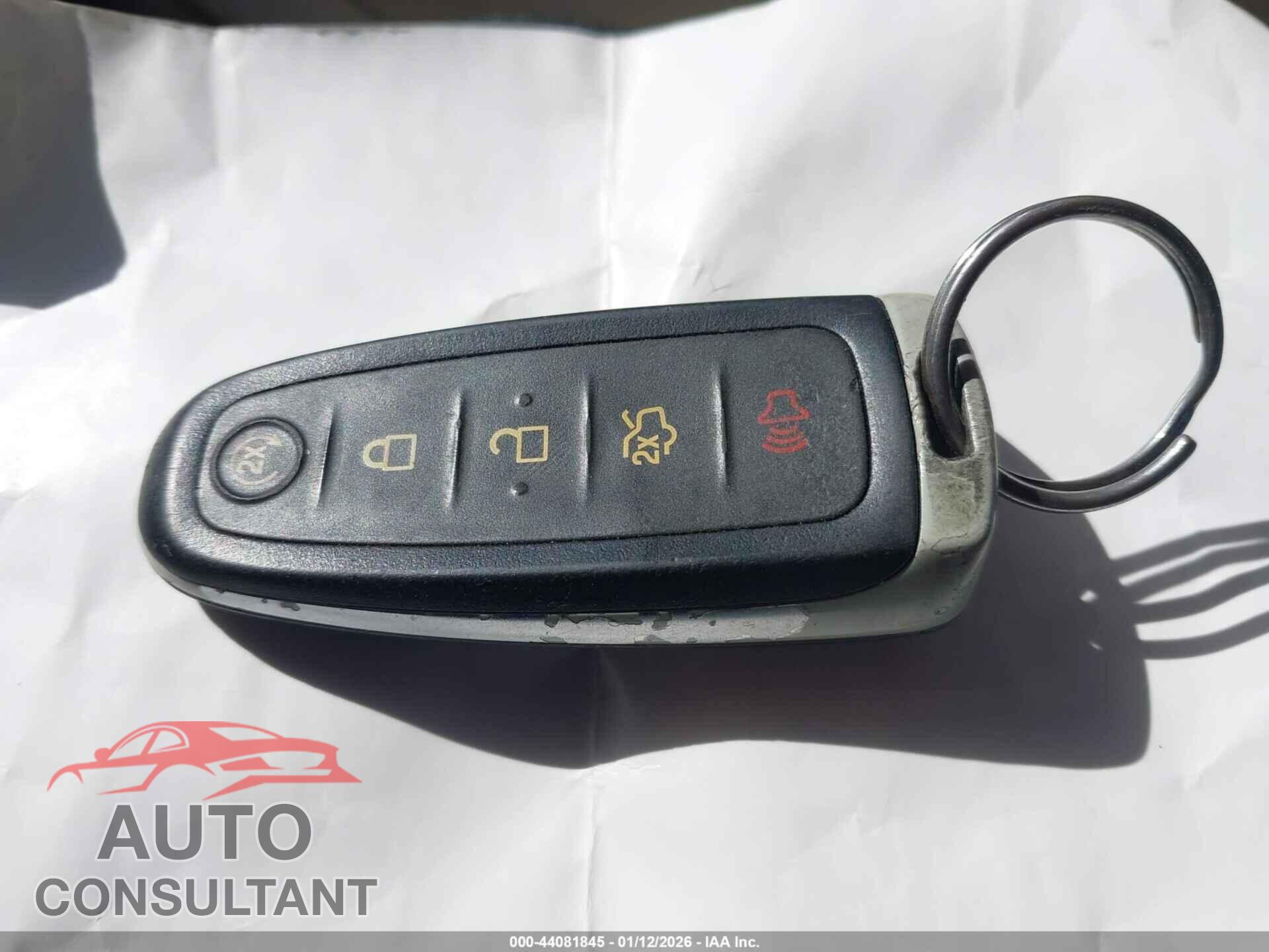 FORD FOCUS 2015 - 1FADP3J26FL238527