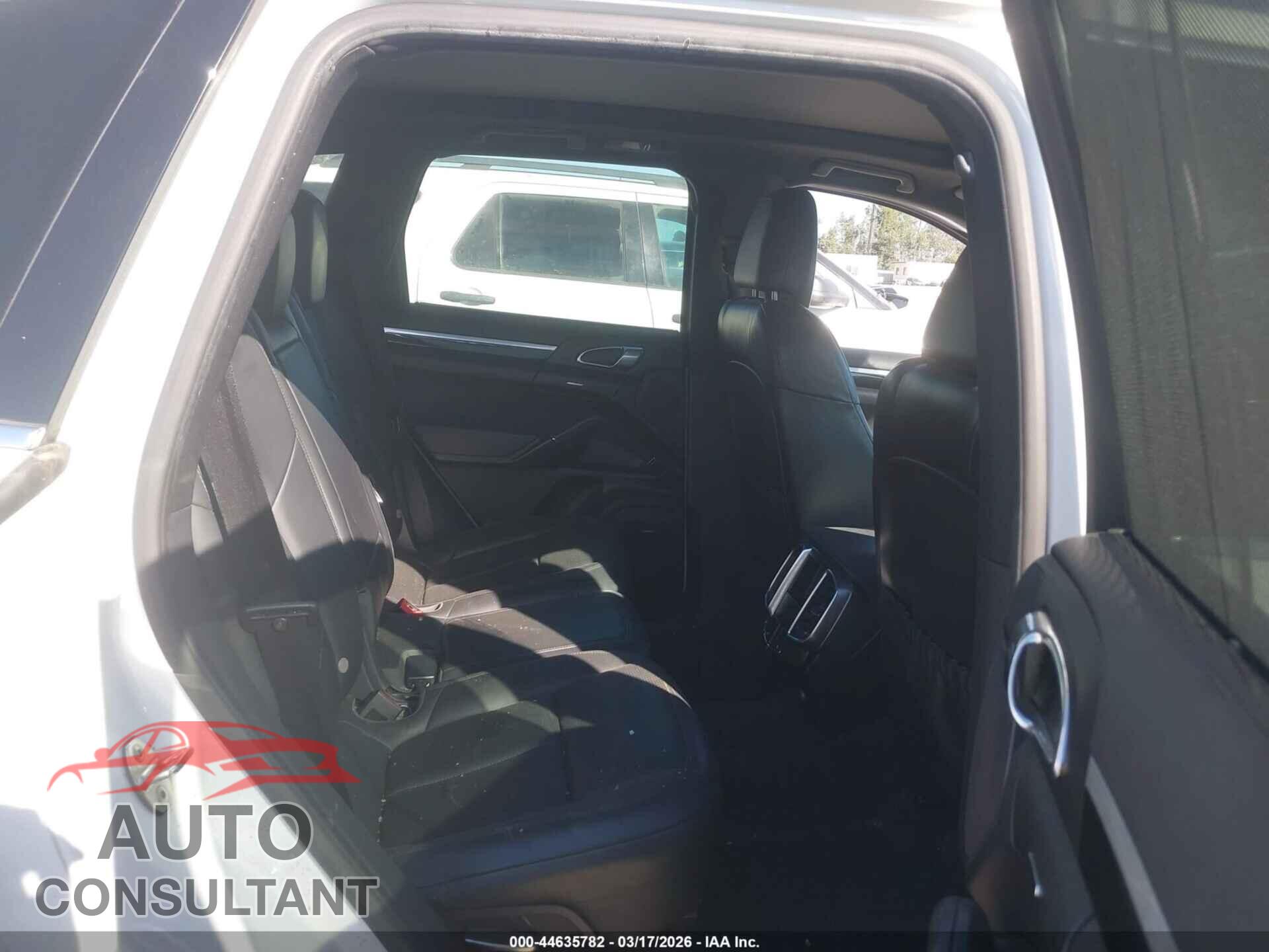 PORSCHE CAYENNE 2013 - WP1AA2A23DLA10635