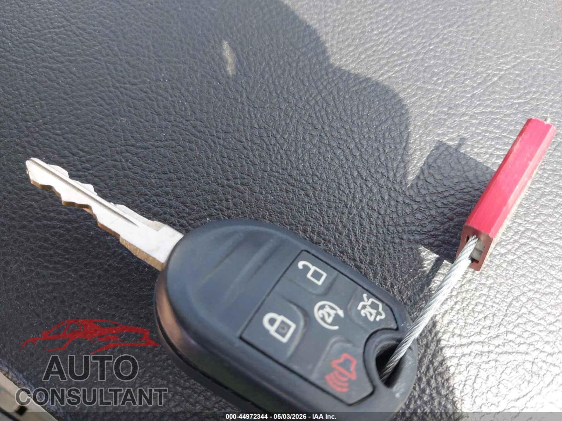 FORD TAURUS 2014 - 1FAHP2E99EG108719