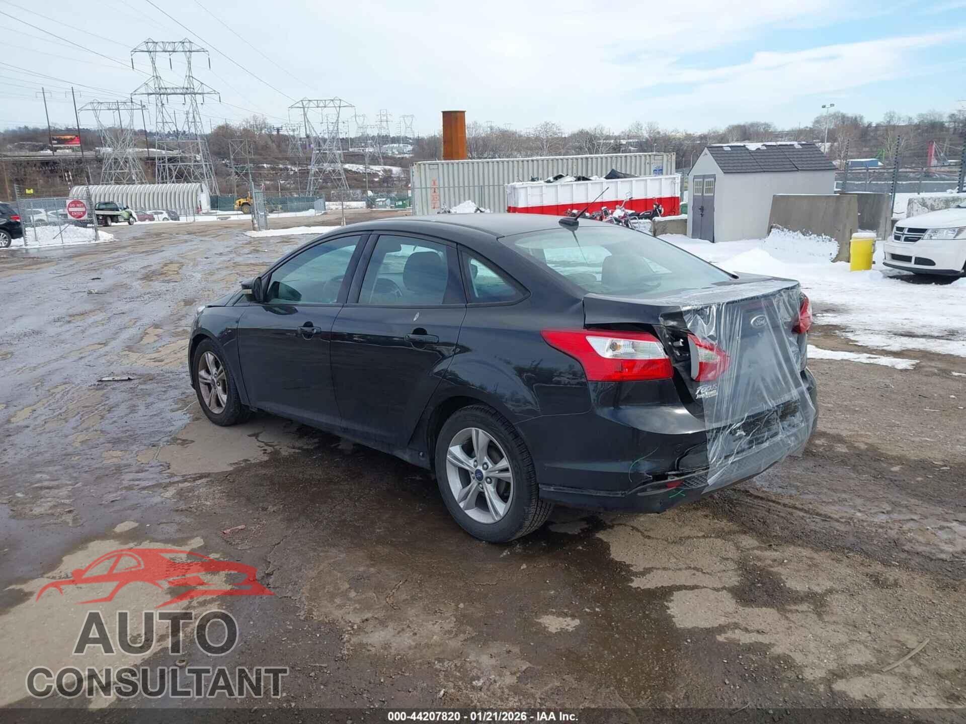 FORD FOCUS 2014 - 1FADP3F25EL285197