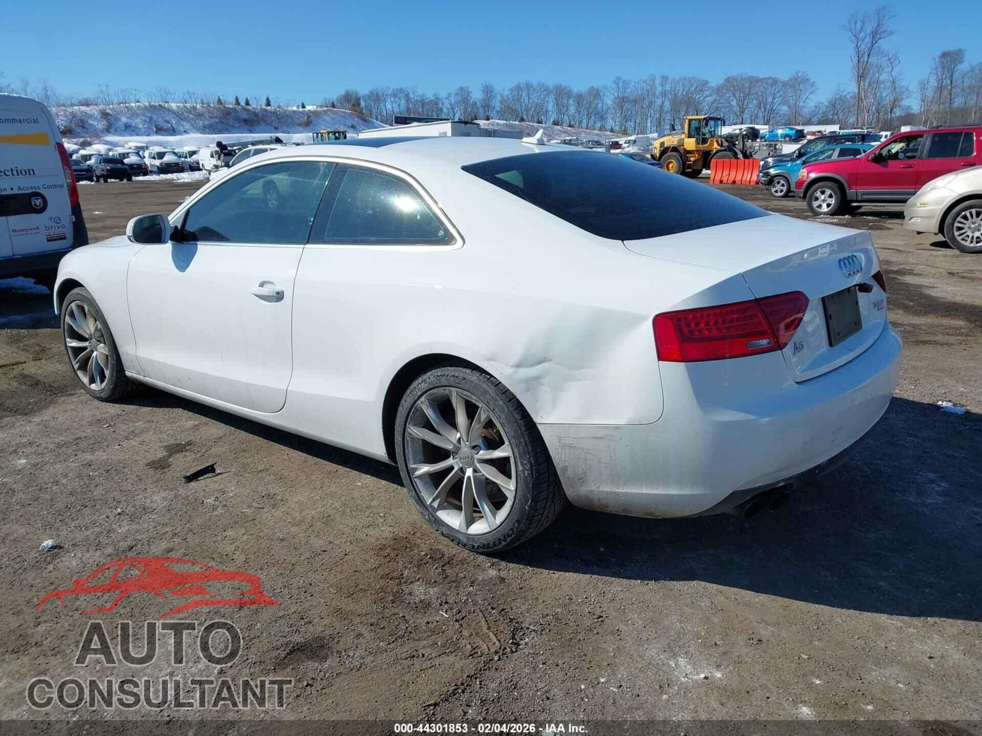 AUDI A5 2013 - WAUCFAFR0DA054211