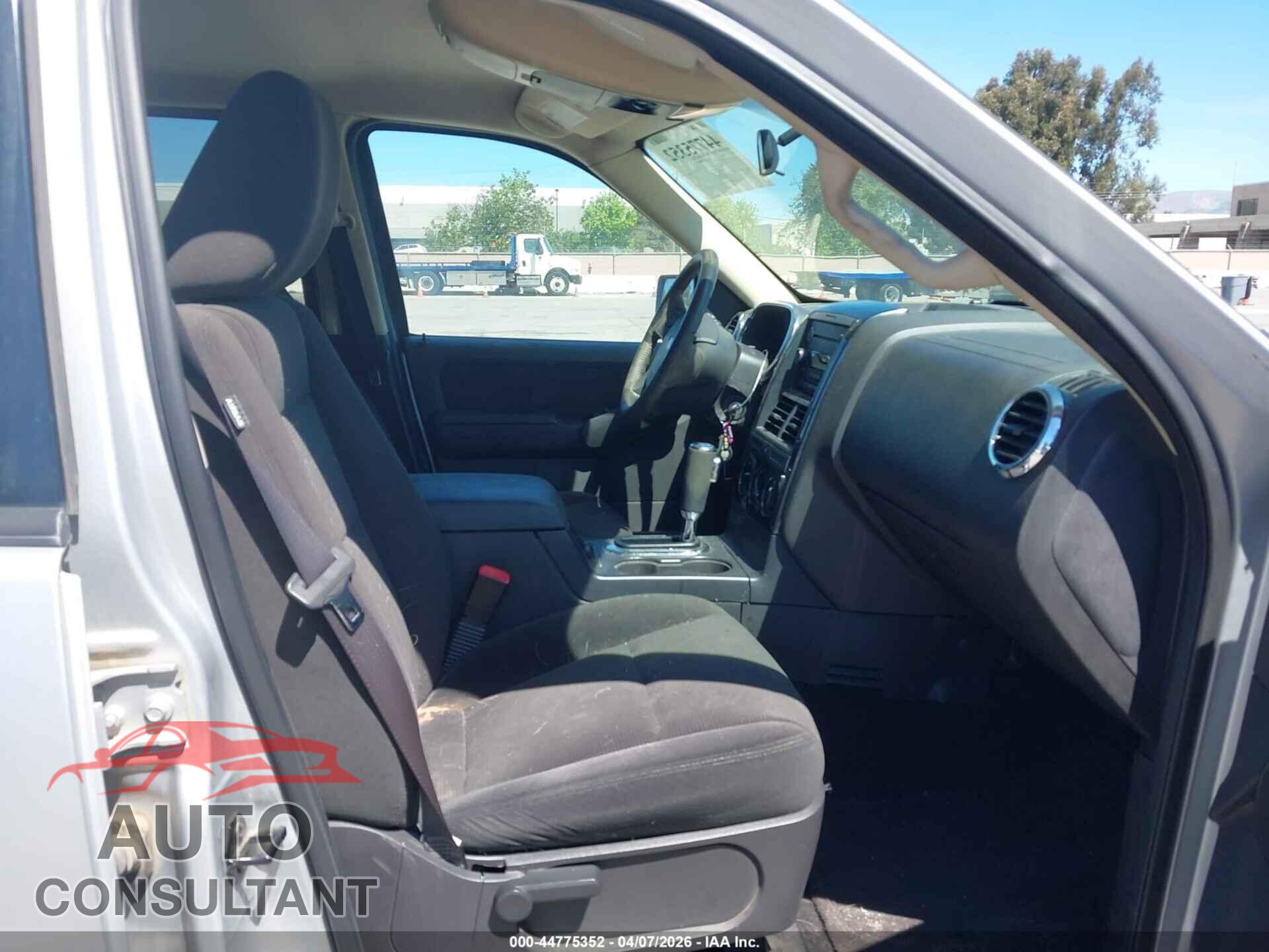 FORD EXPLORER 2010 - 1FMEU6DE5AUA35822