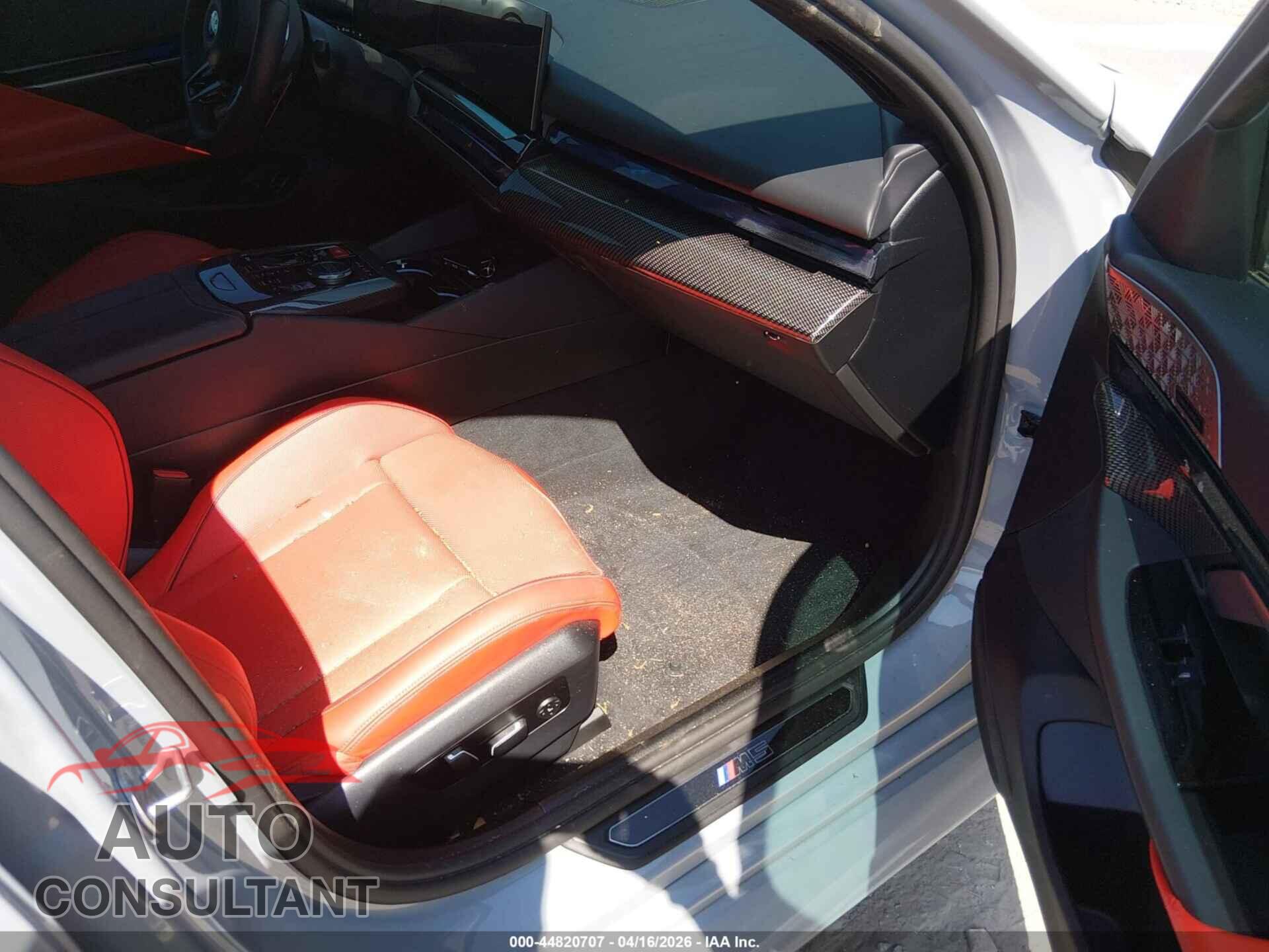 BMW M5 2026 - WBS83FK0XTCV12662