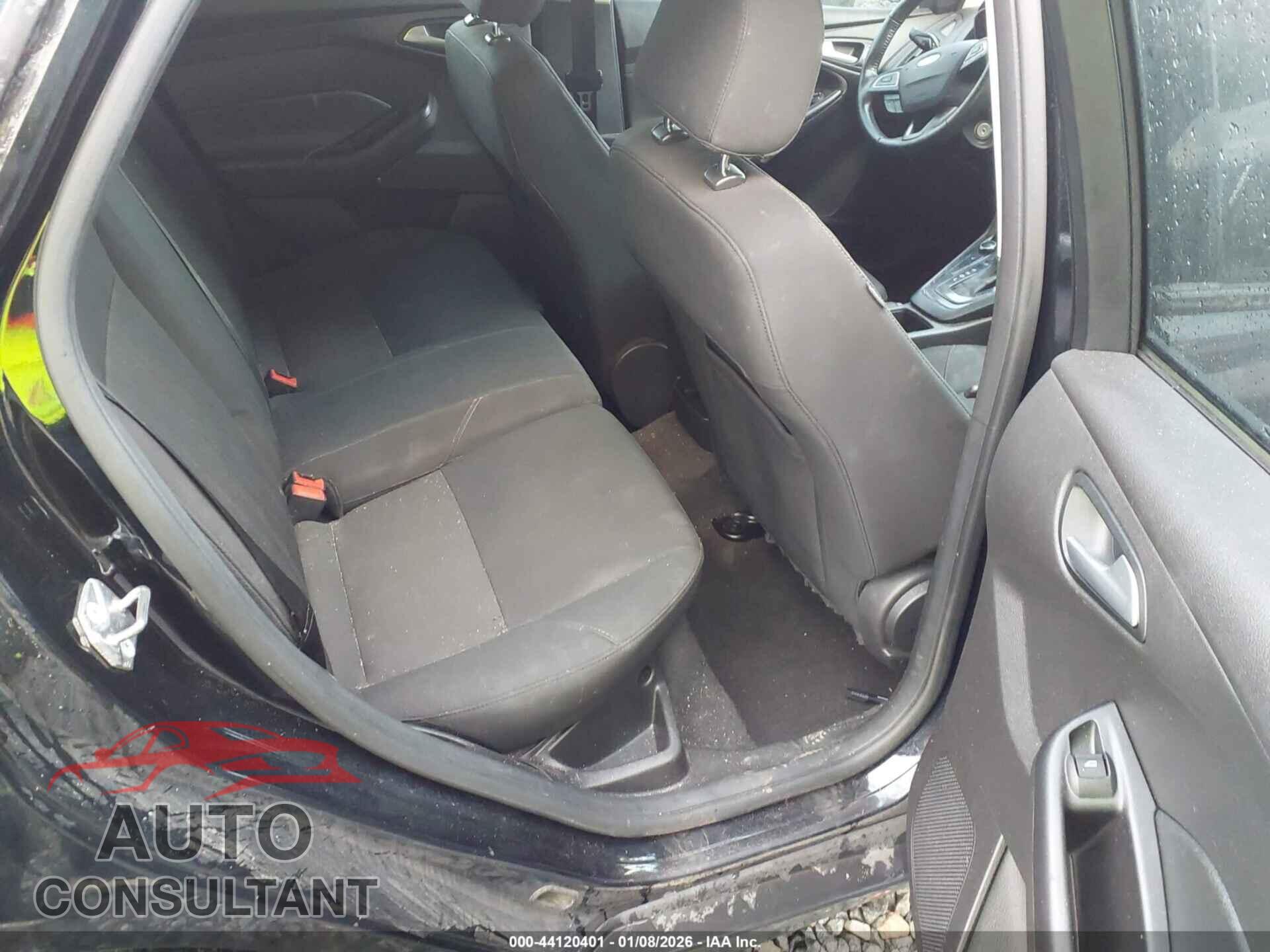FORD FOCUS 2017 - 1FADP3K29HL213445