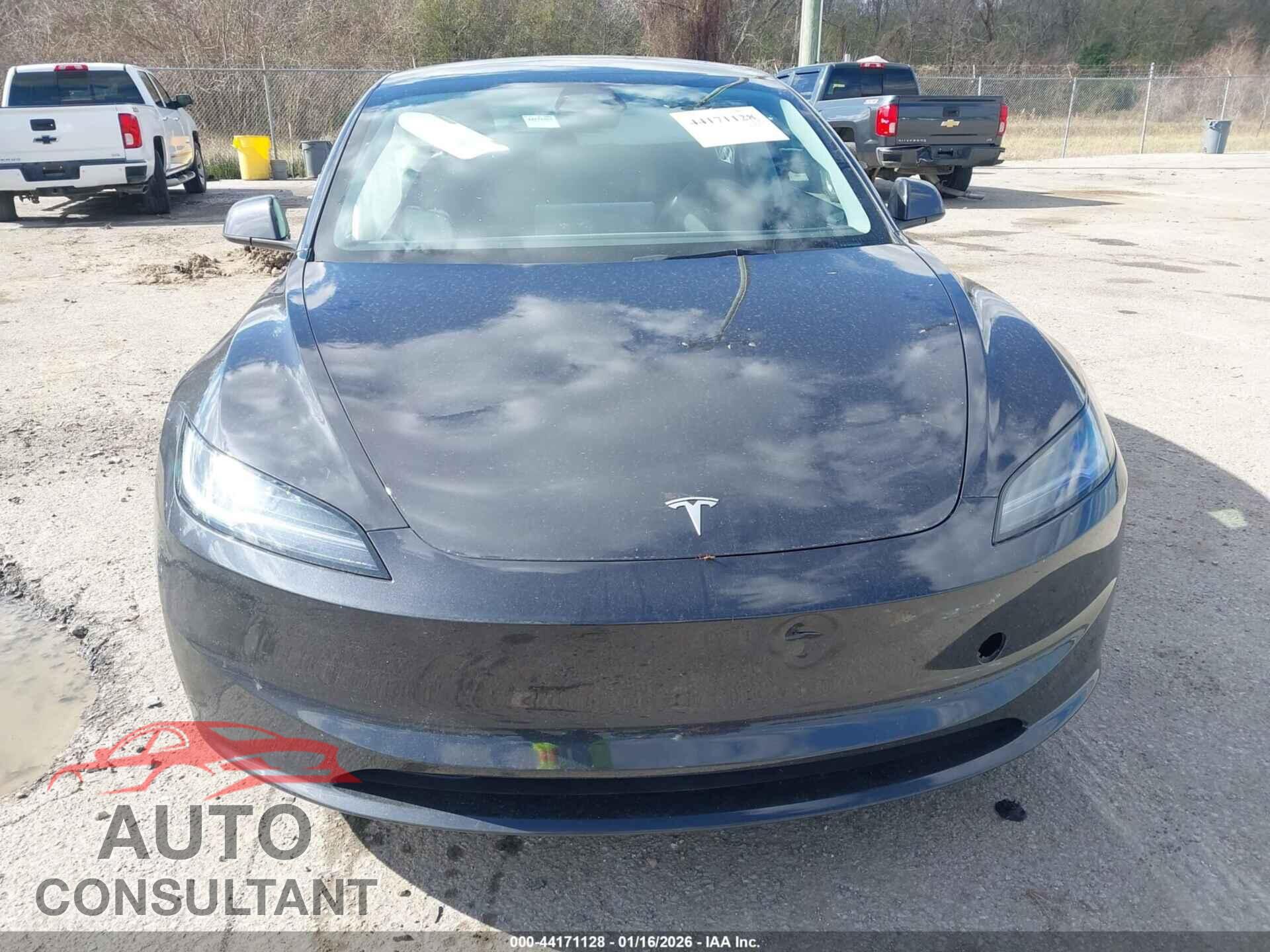 TESLA MODEL 3 2025 - 5YJ3E1EA5SF071298