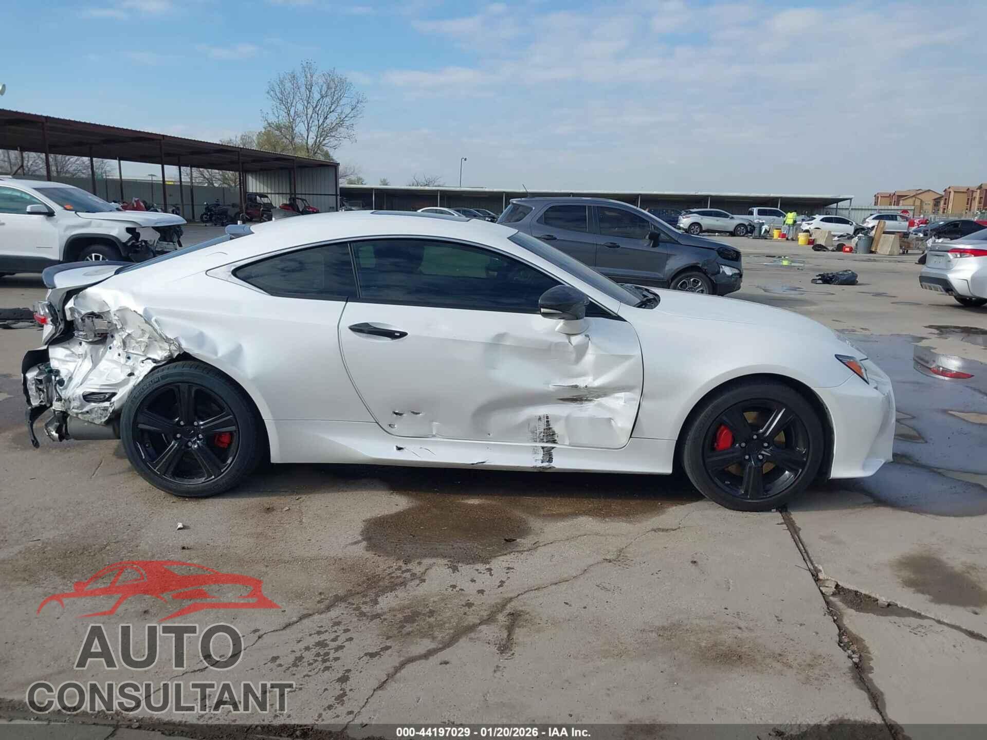 LEXUS RC 200T 2017 - JTHHA5BC3H5007381