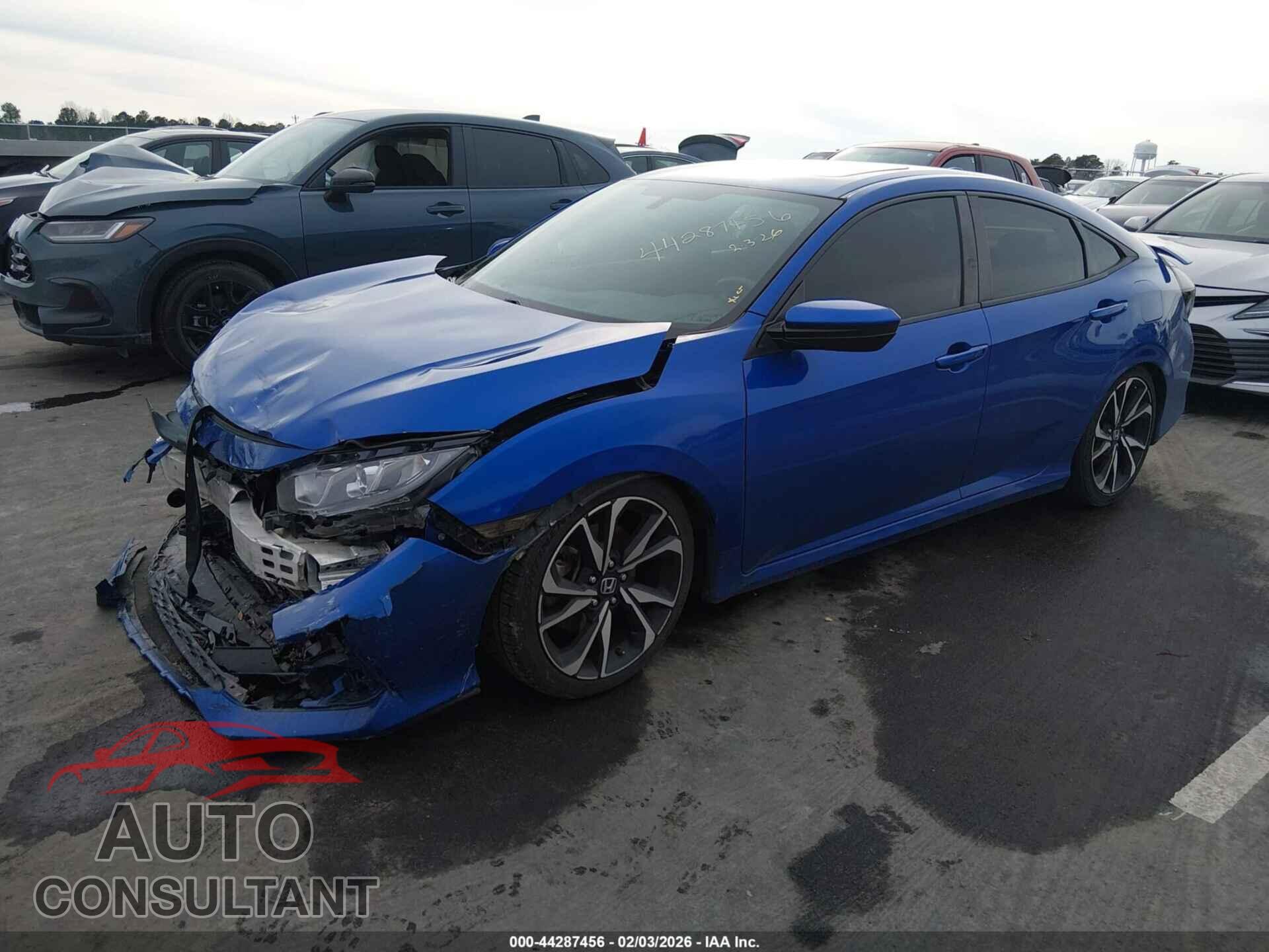 HONDA CIVIC 2018 - 2HGFC1E58JH702755