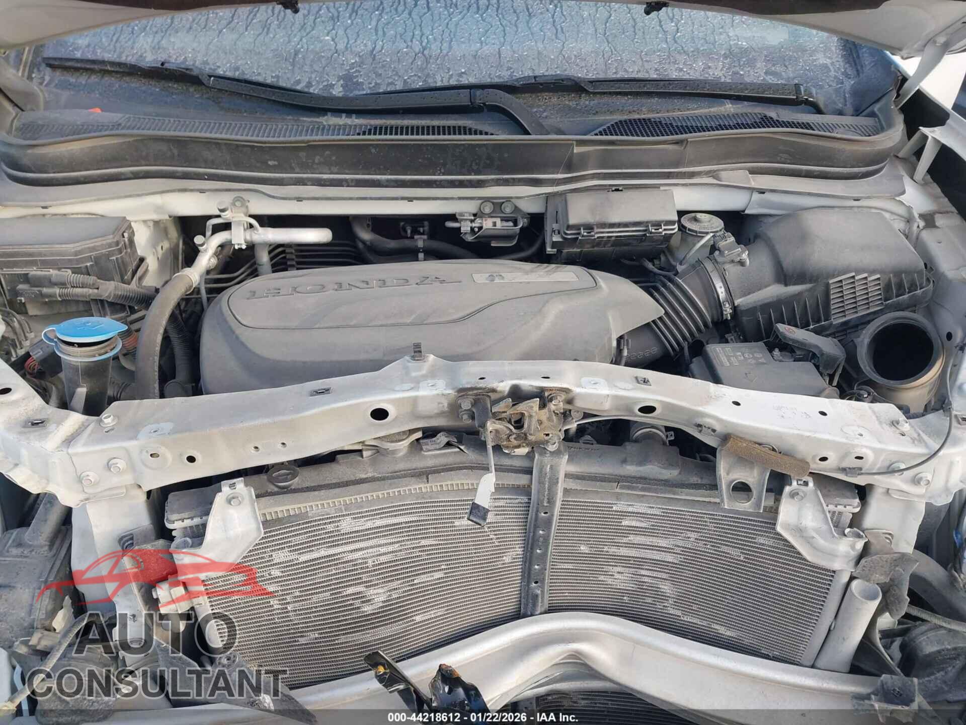 HONDA PILOT 2018 - 5FNYF6H33JB038246