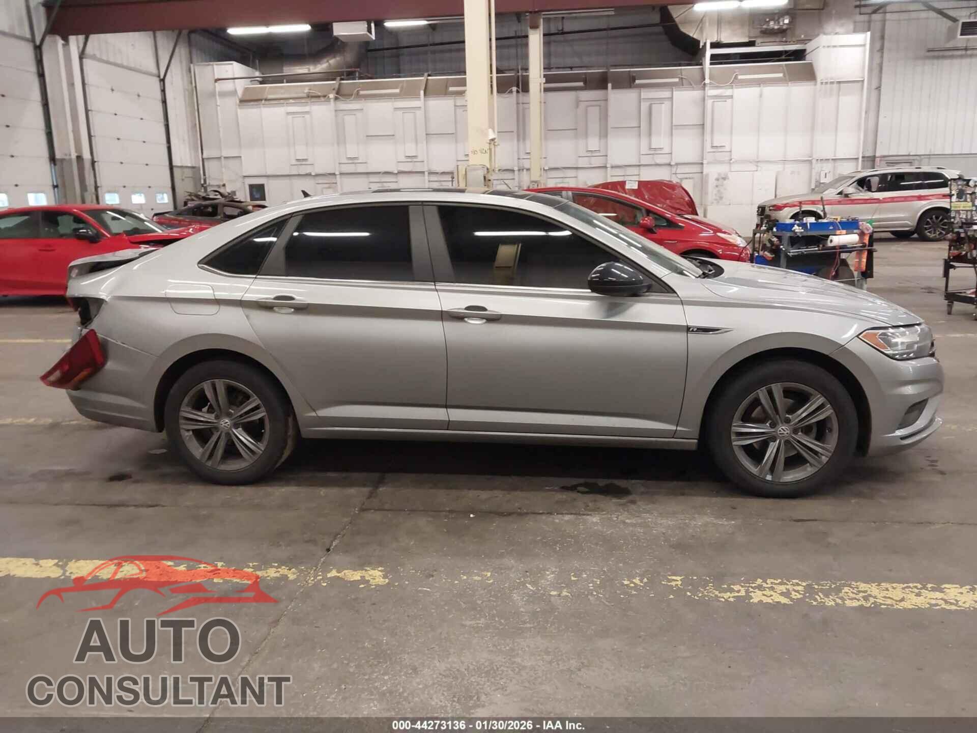 VOLKSWAGEN JETTA 2019 - 3VWCB7BU5KM271102