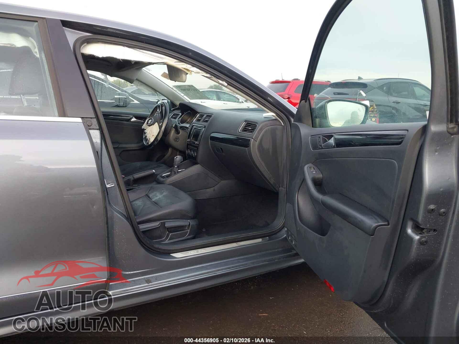 VOLKSWAGEN JETTA 2017 - 3VWL17AJ5HM391081