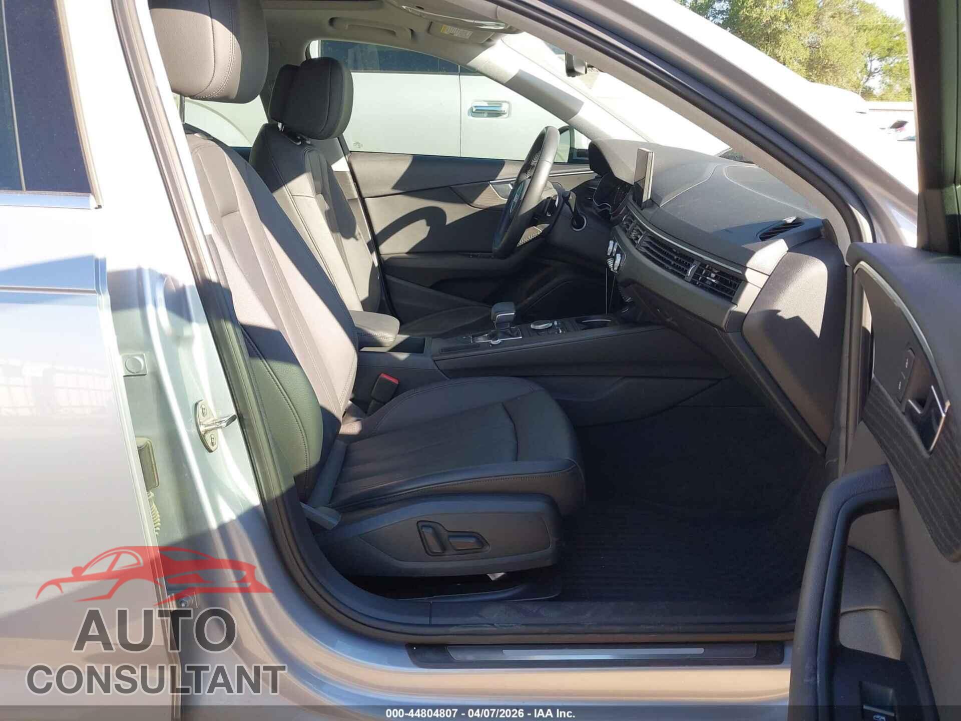 AUDI A4 2019 - WAUGMAF42KA033059