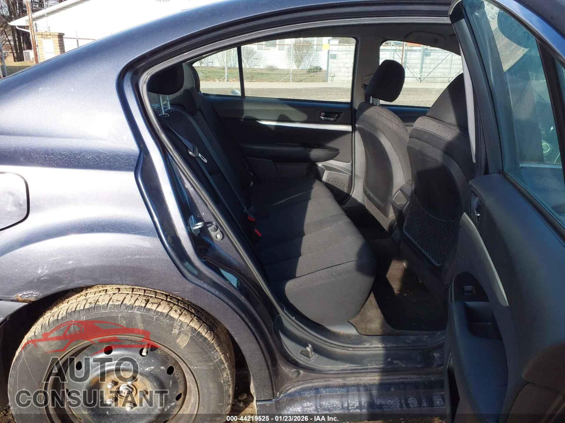 SUBARU LEGACY 2011 - 4S3BMBA61B3252465