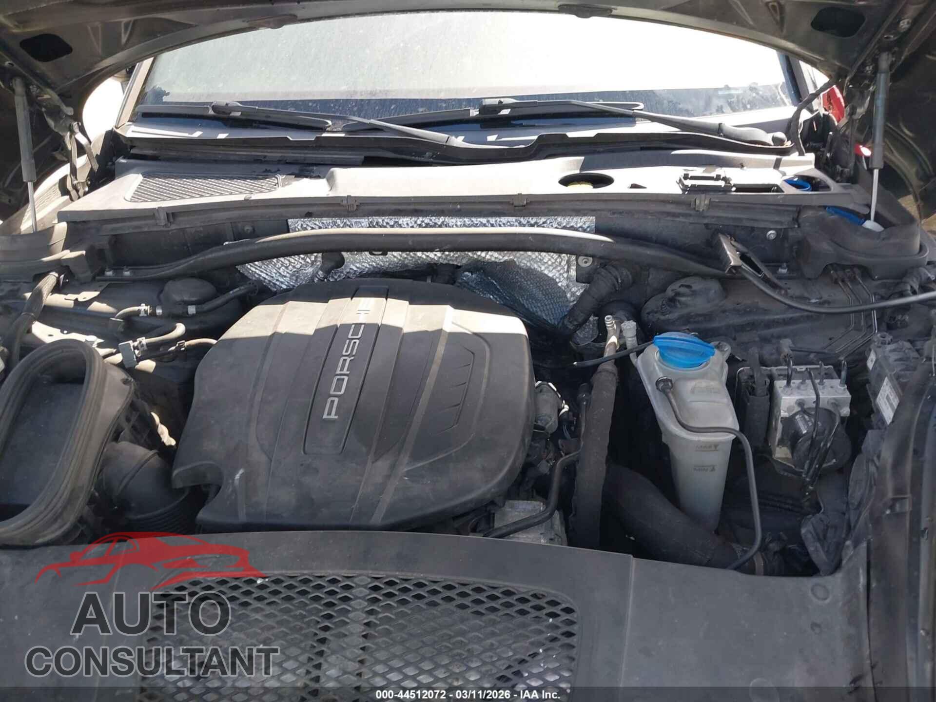 PORSCHE MACAN 2018 - WP1AA2A59JLB11135