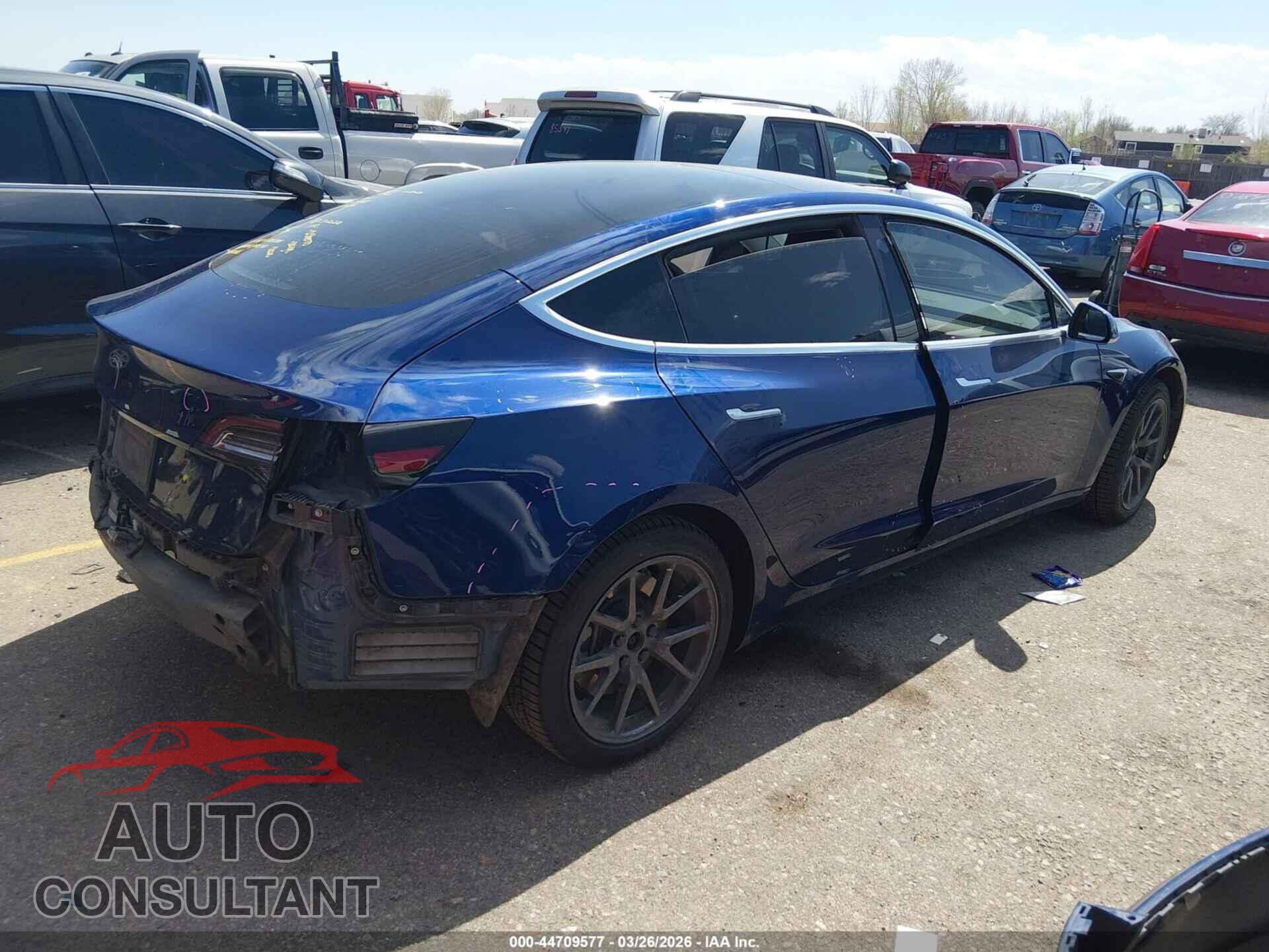 TESLA MODEL 3 2019 - 5YJ3E1EA4KF313837