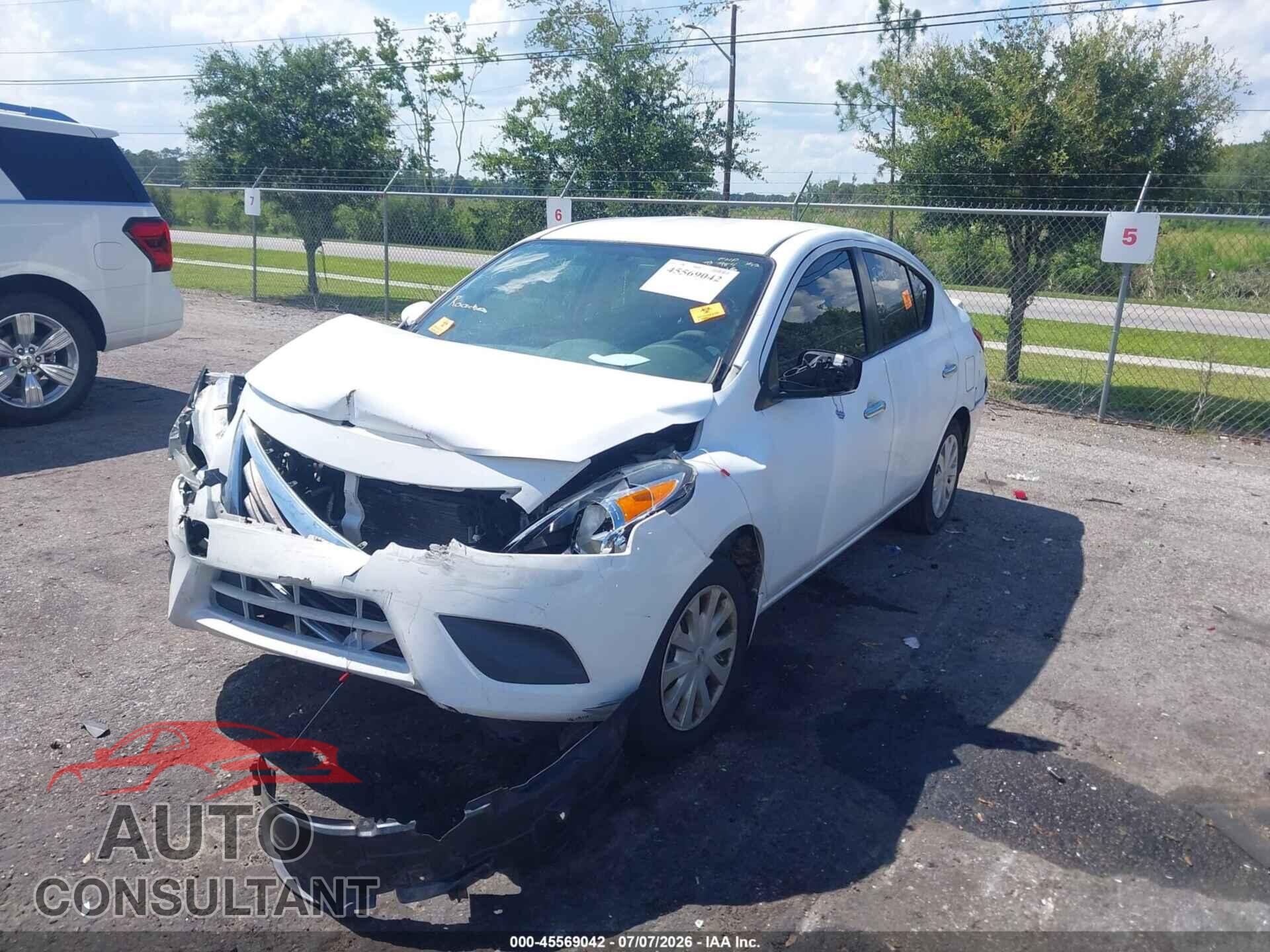 NISSAN VERSA 2019 - 3N1CN7AP3KL807026
