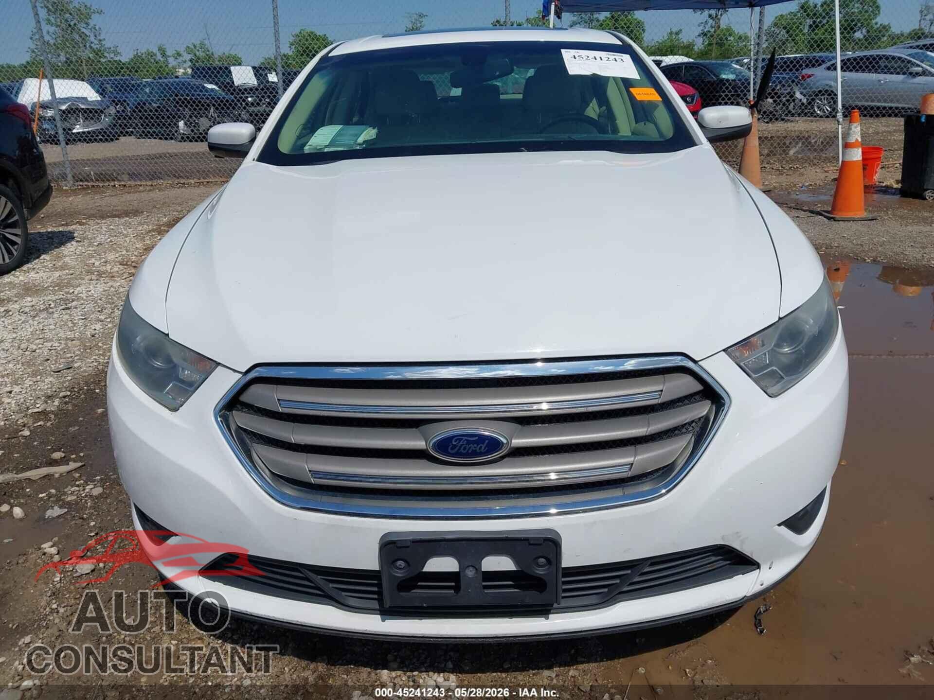 FORD TAURUS 2013 - 1FAHP2E84DG159499