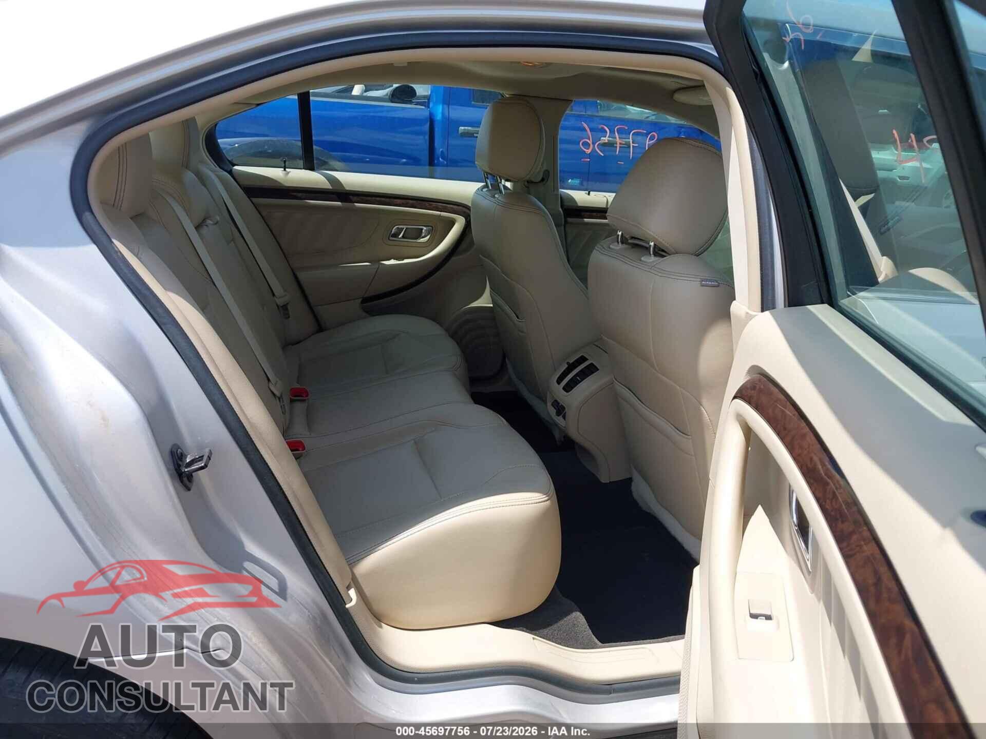 FORD TAURUS 2015 - 1FAHP2F84FG106903