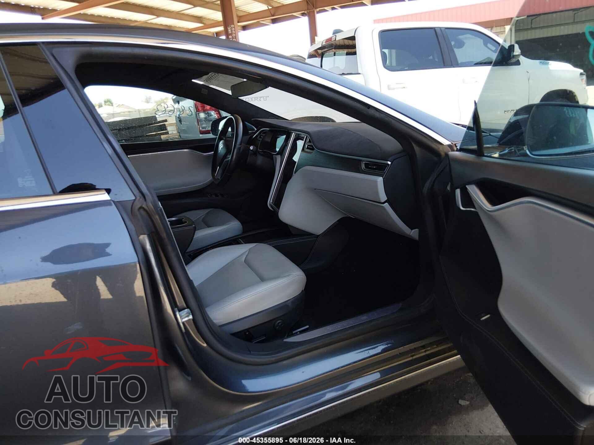 TESLA MODEL S 2016 - 5YJSA1E2XGF128683