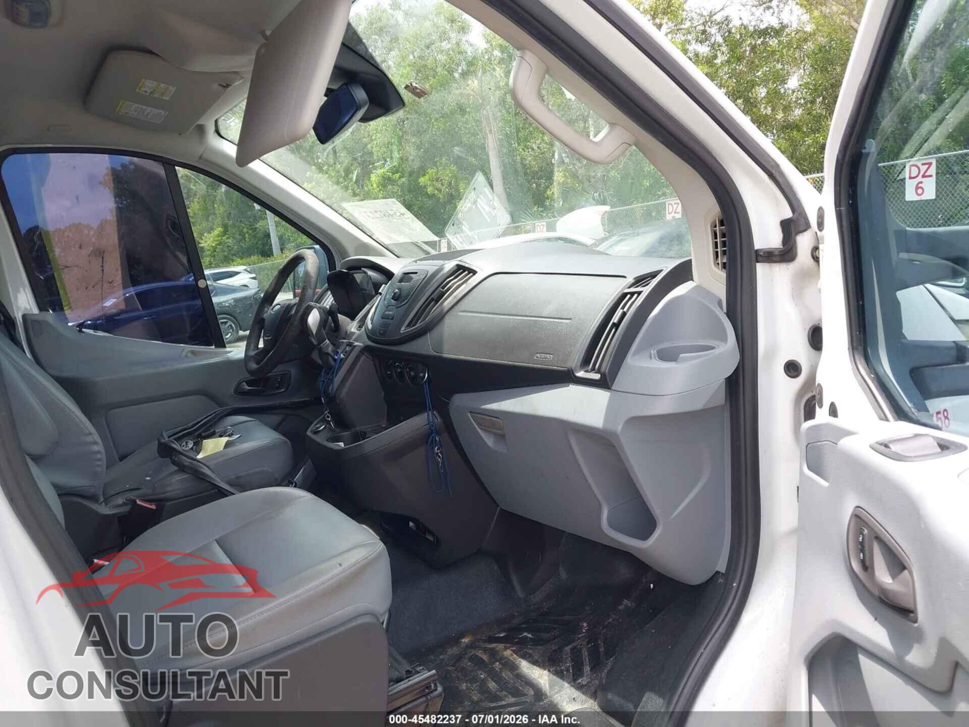 FORD TRANSIT-150 2017 - 1FTYE1YMXHKA26946
