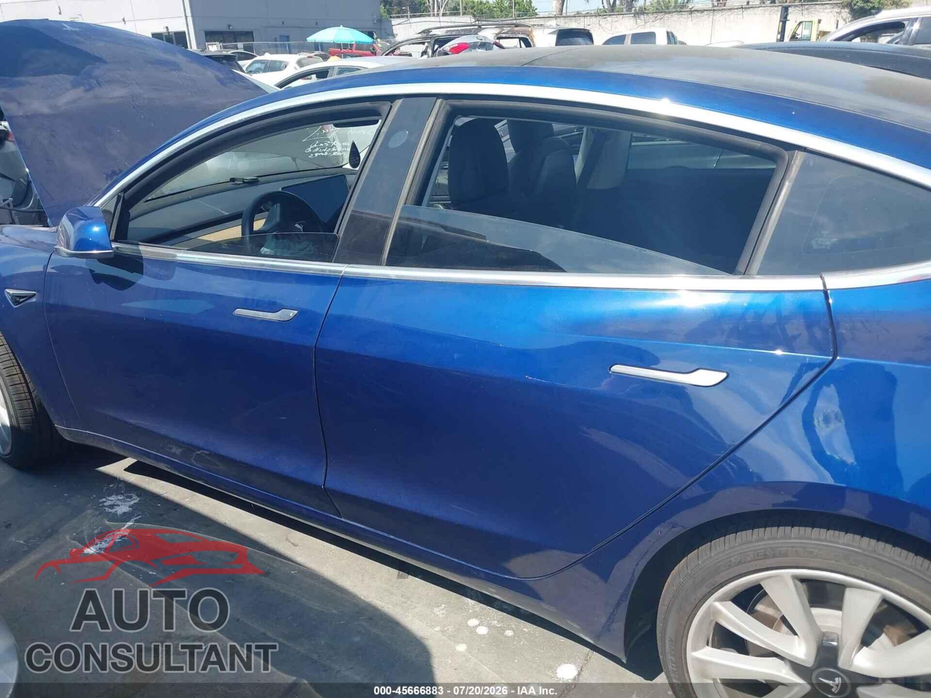 TESLA MODEL 3 2018 - 5YJ3E1EAXJF076351
