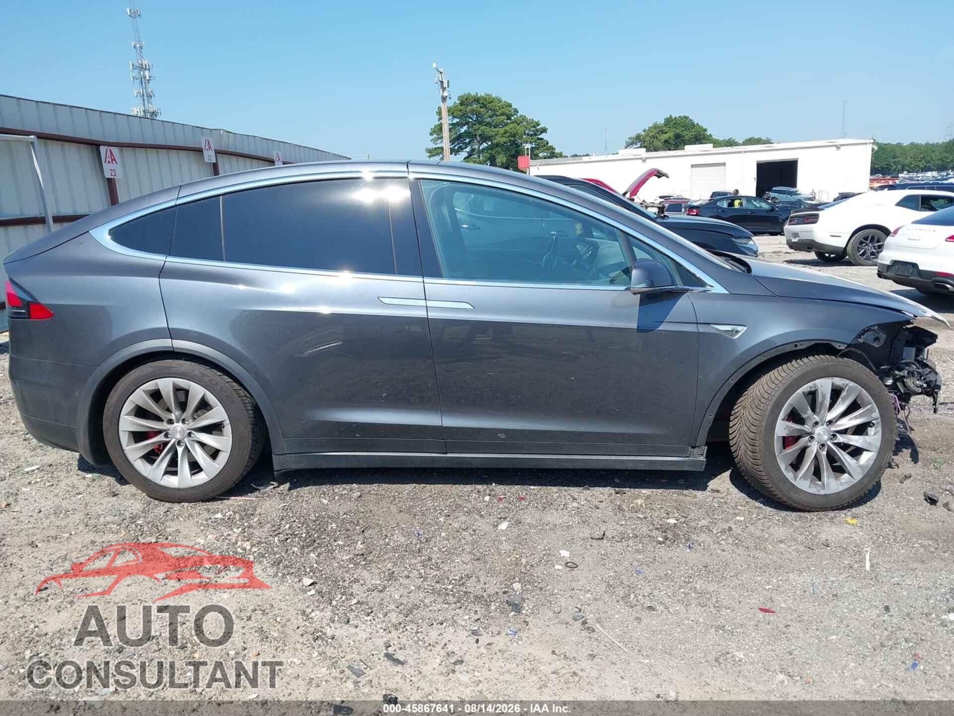 TESLA MODEL X 2016 - 5YJXCAE42GF014596