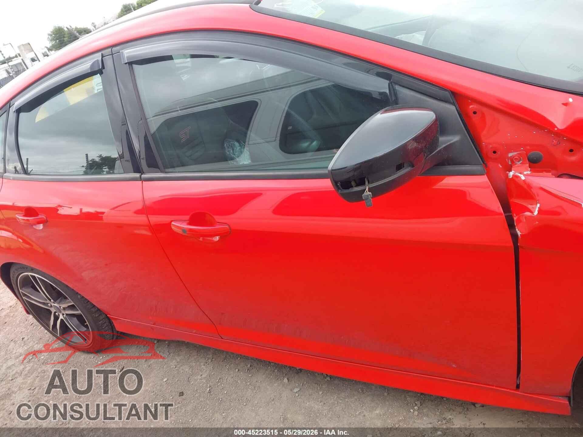 FORD FOCUS ST 2015 - 1FADP3L91FL306758