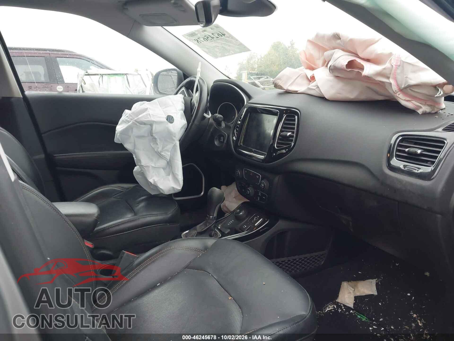 JEEP COMPASS 2018 - 3C4NJDCB2JT397612