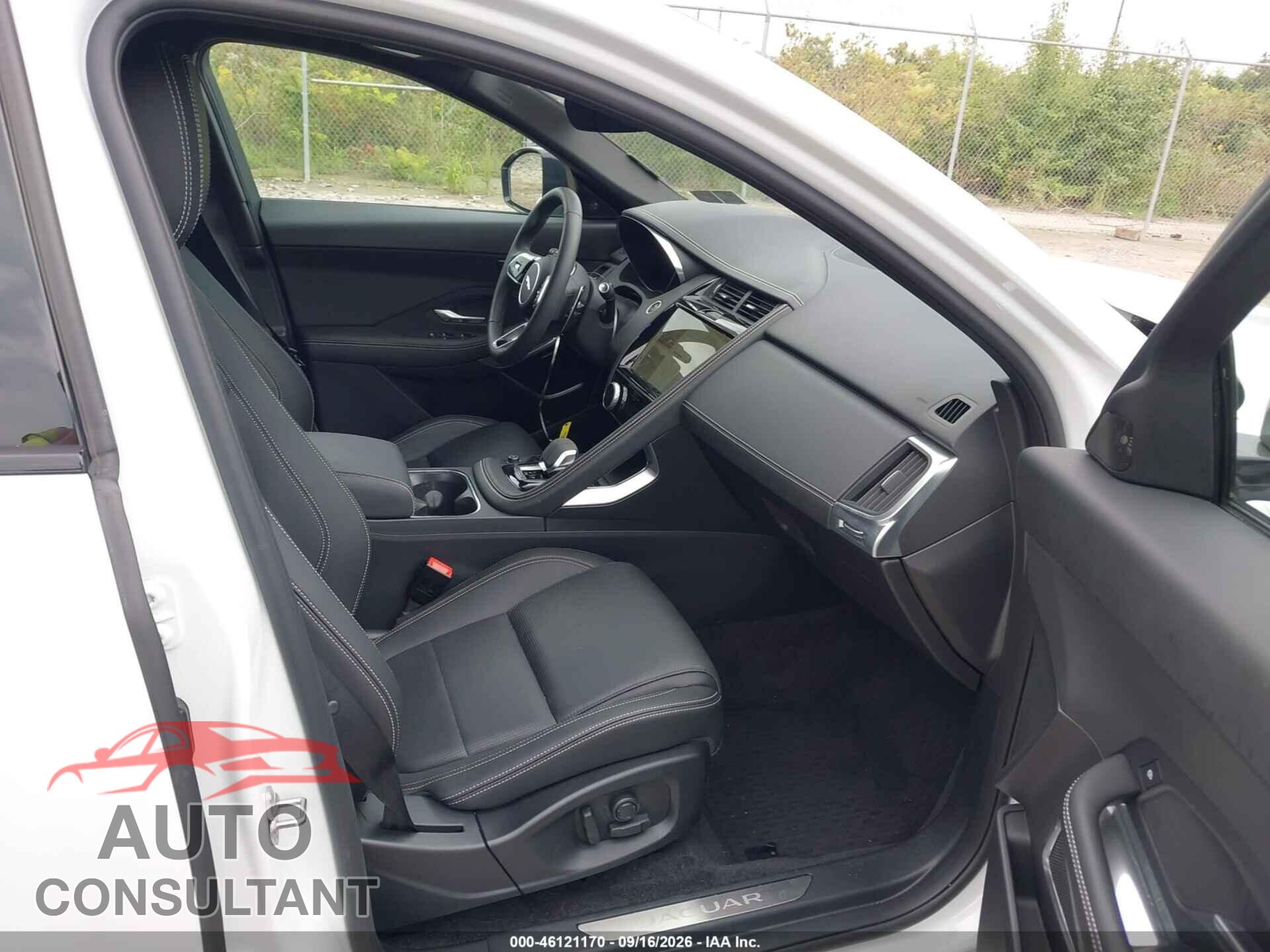 JAGUAR E-PACE 2024 - SADFL2FX0R1049356