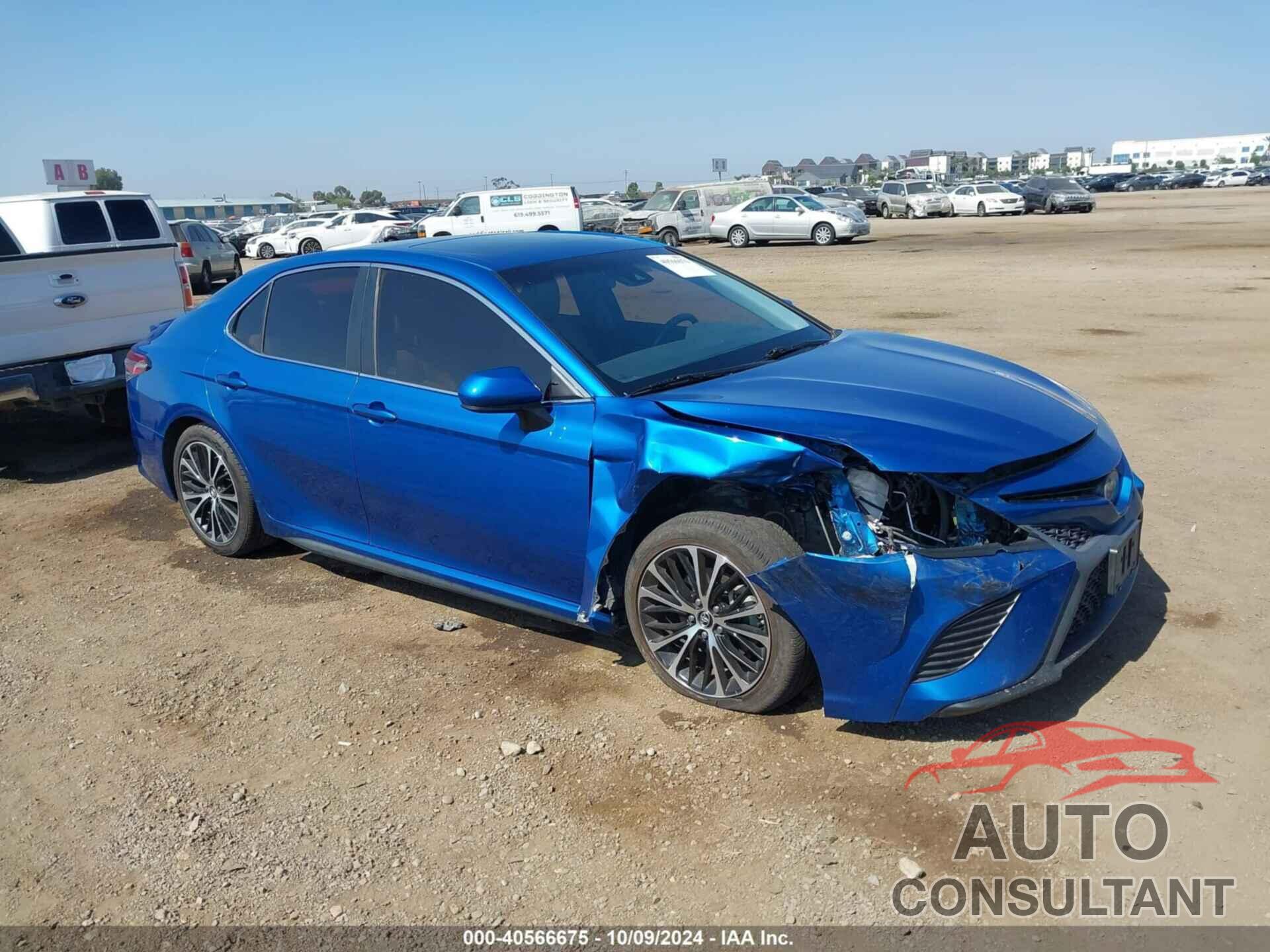 TOYOTA CAMRY 2018 - 4T1B11HK0JU113714