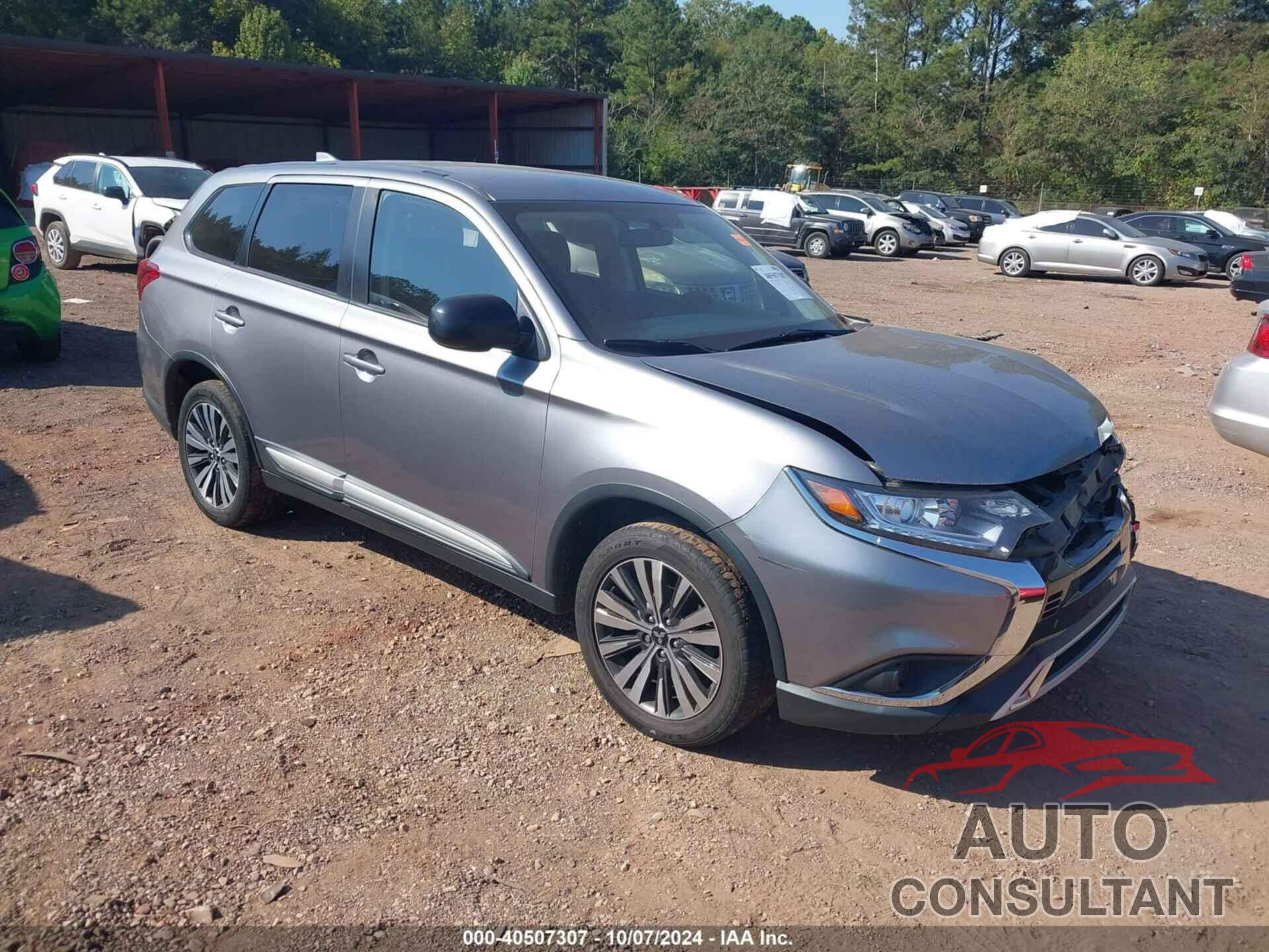 MITSUBISHI OUTLANDER 2019 - JA4AD2A3XKZ005082