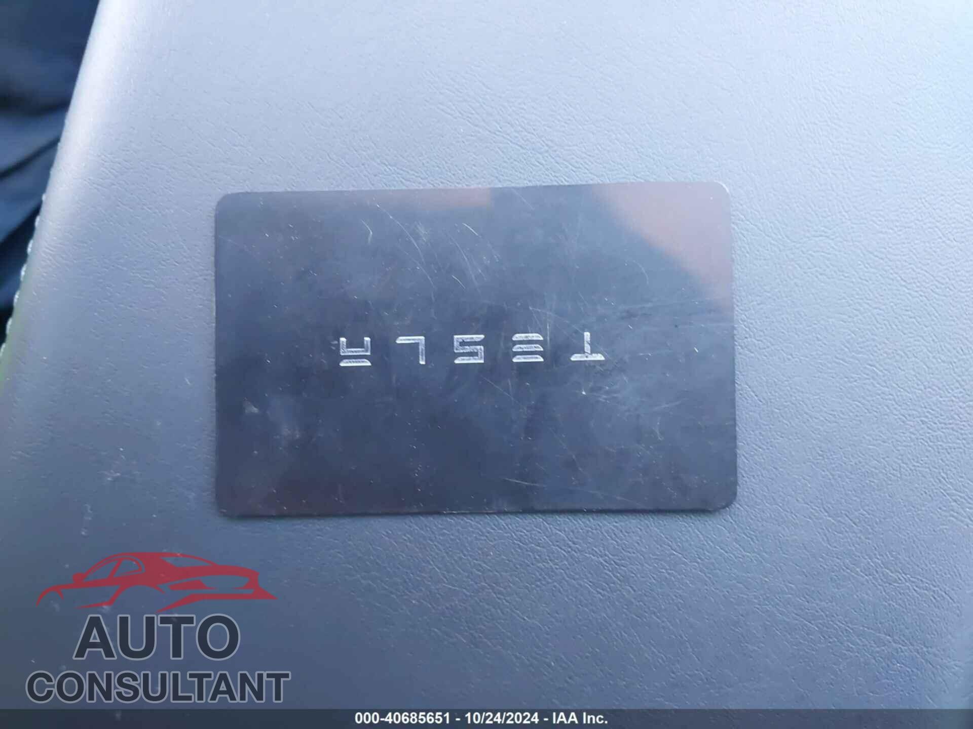 TESLA MODEL 3 2023 - 5YJ3E1EA5PF697263