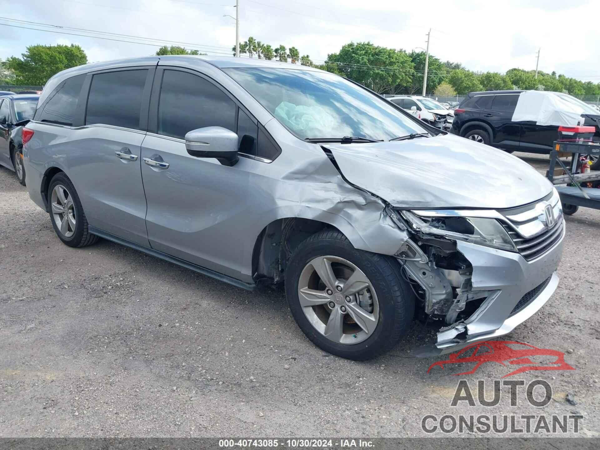 HONDA ODYSSEY 2018 - 5FNRL6H53JB028217